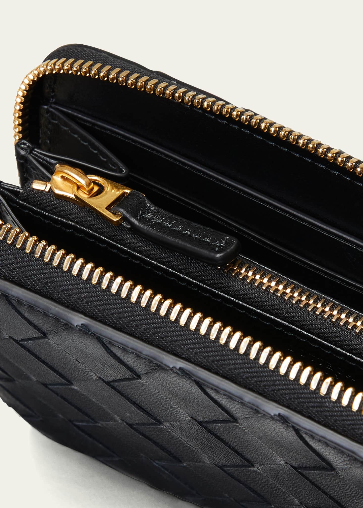 NEW Bottega Veneta Intrecciato Leather Zip Around Crossbody Bag