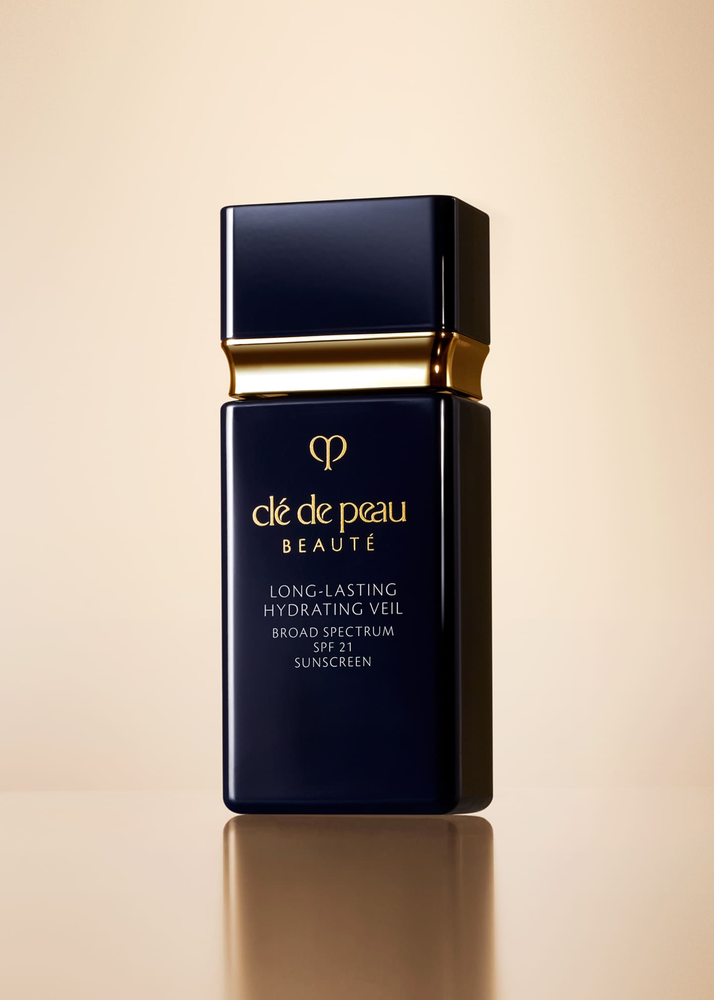 Cle de Peau Beaute Long-Lasting Hydrating Veil SPF 21, 1 oz. Image 3 of 3