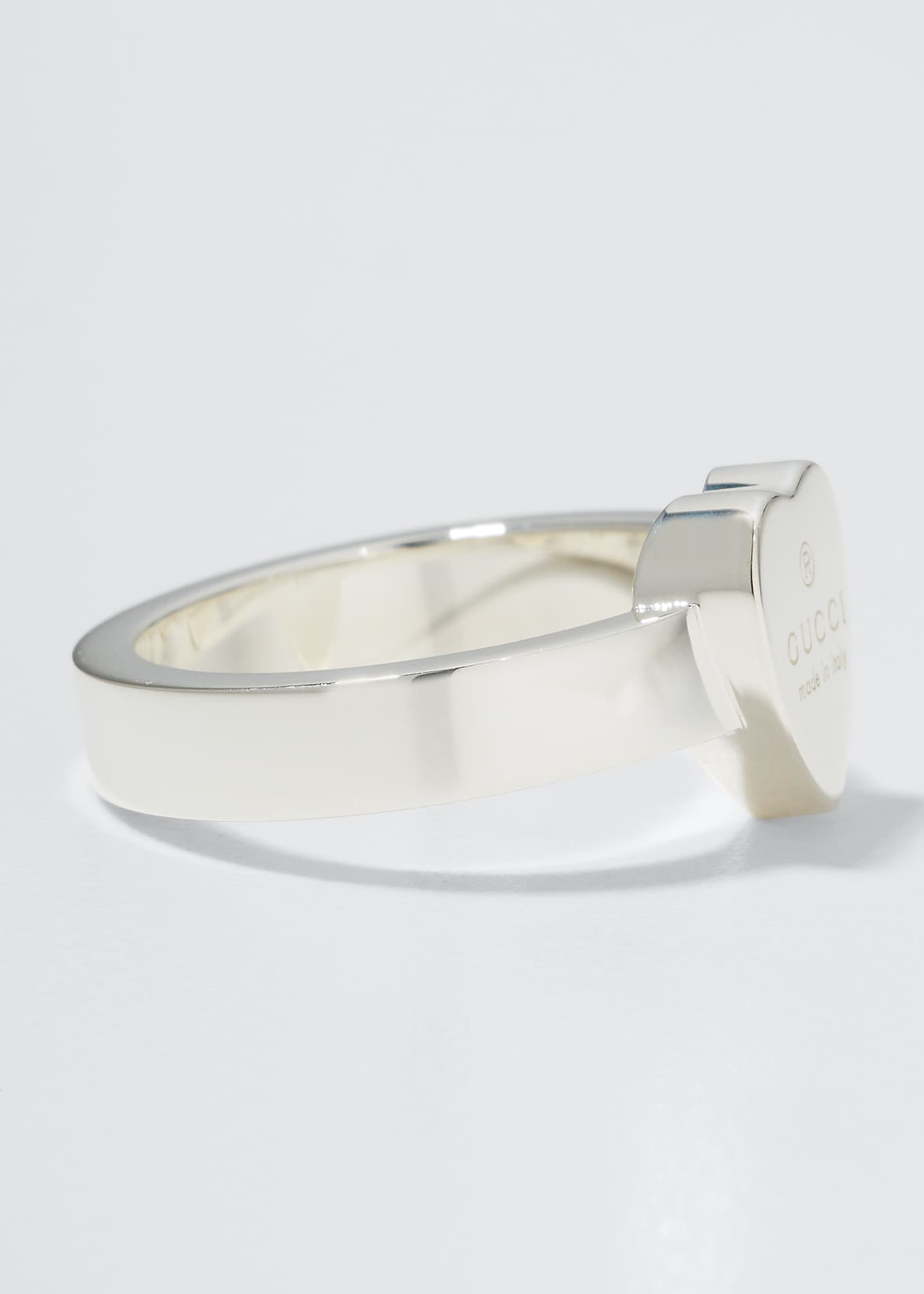 Gucci heart best sale ring with trademark