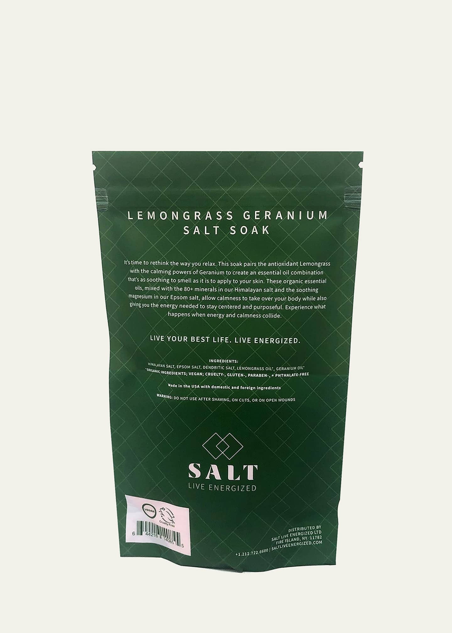 SALT LIVE ENERGIZED 24 oz. Lemongrass + Geranium Salt Soak Image 2 of 2