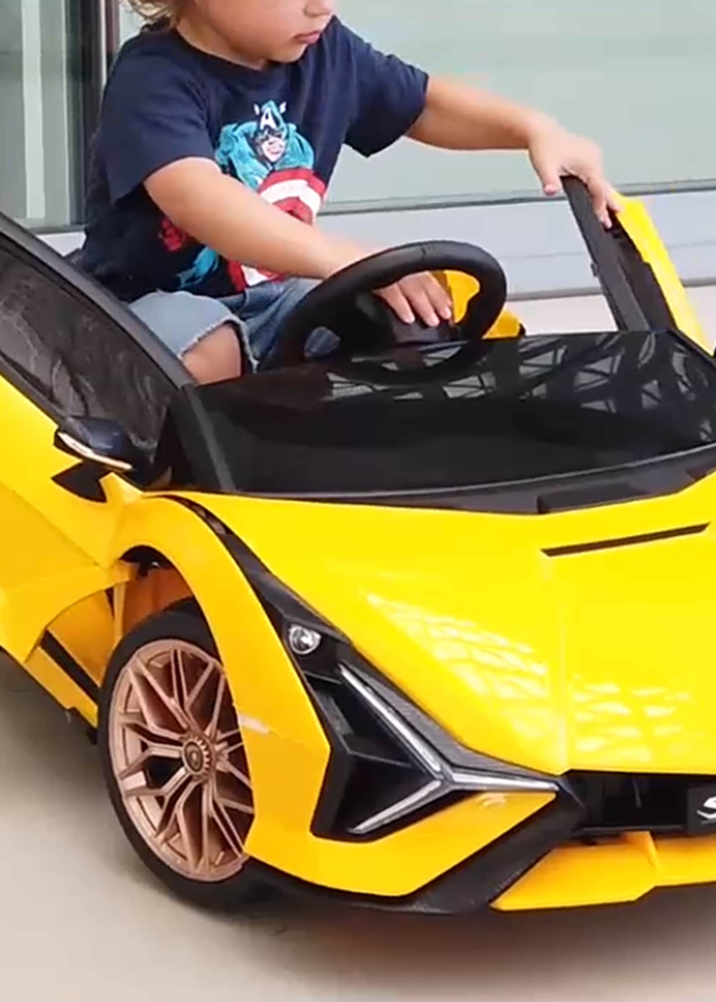 Best Ride on Cars Kid's Lamborghini Sian Car Image 4 of 4
