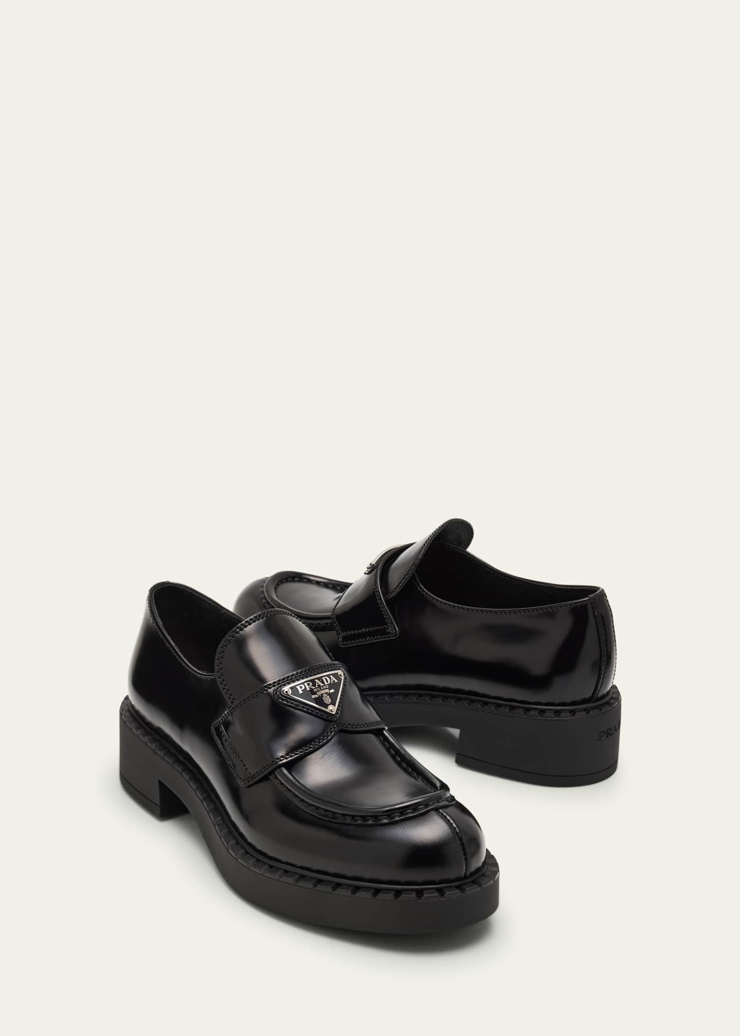 靴 archive prada leather enamel loafers Prada Leather Triangle Logo Loafers - Bergdorf Goodman