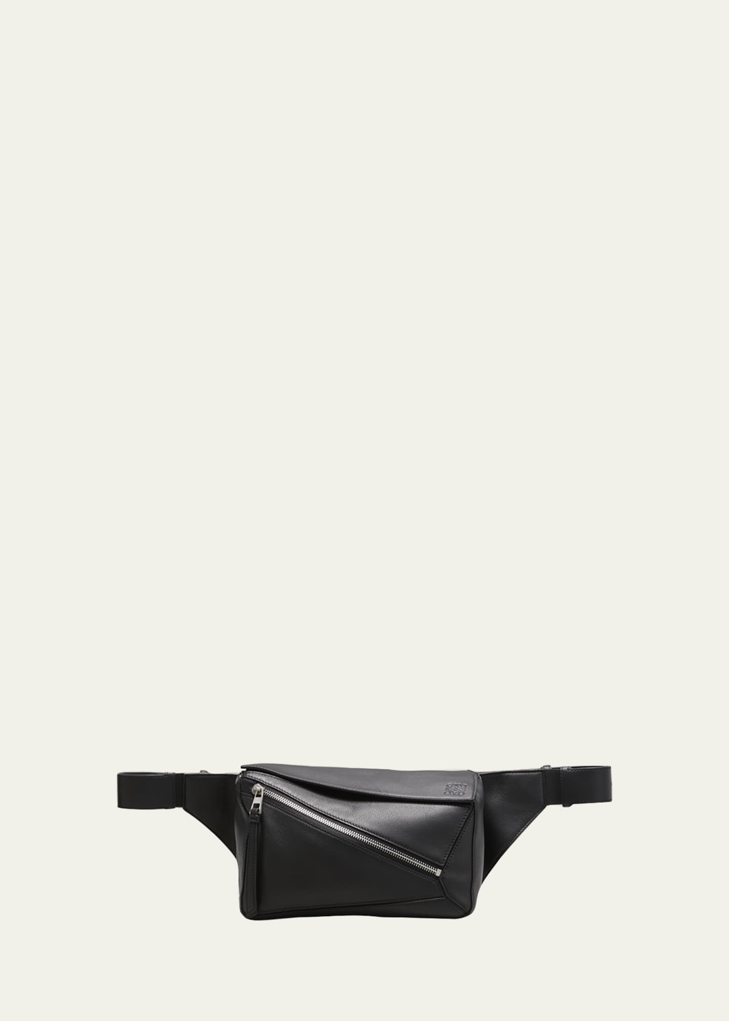 LOEWE Puzzle small textured-leather shoulder bag  Black bag outfit, Loewe  puzzle, Leather shoulder bag