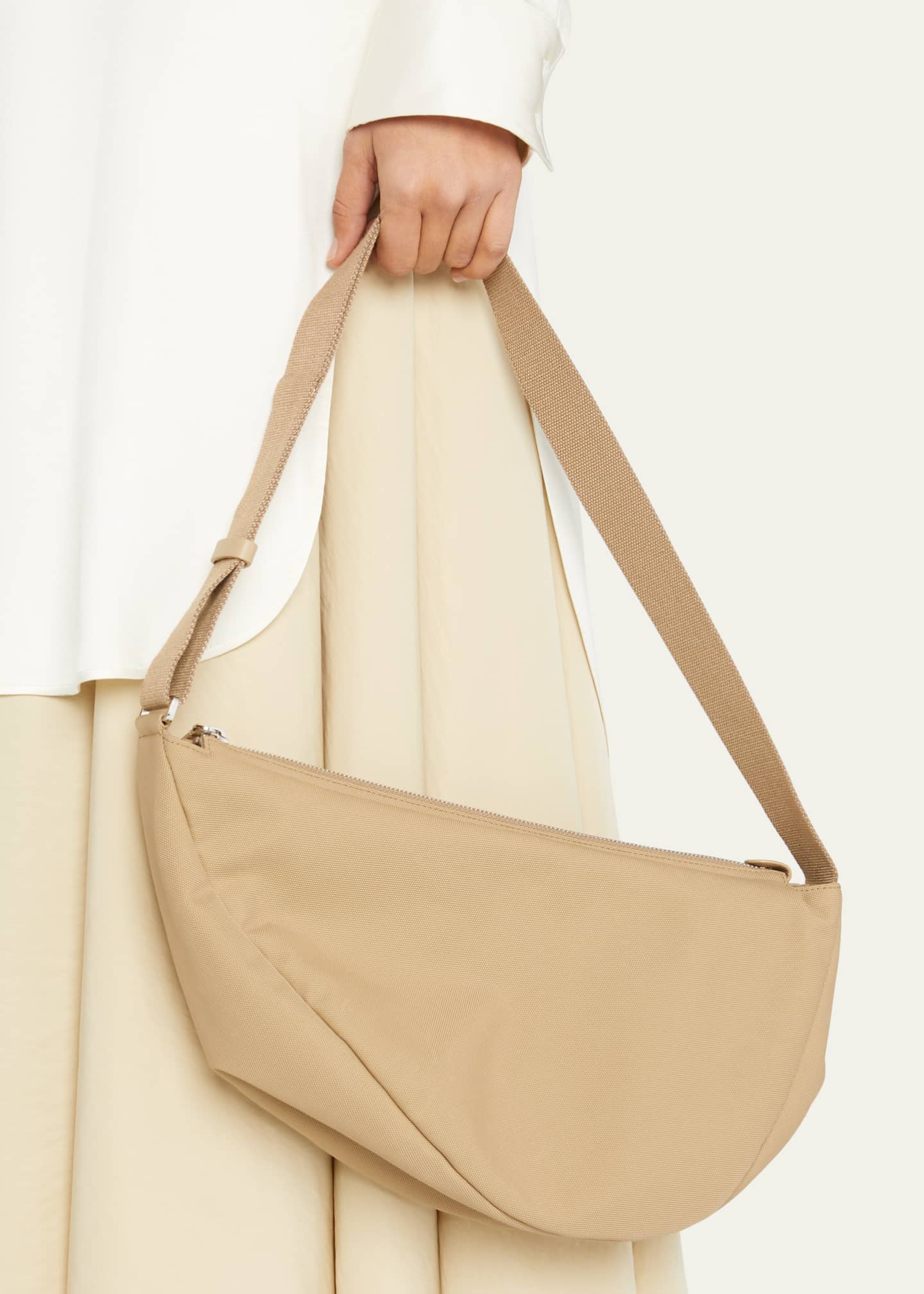 The row sling bag shop
