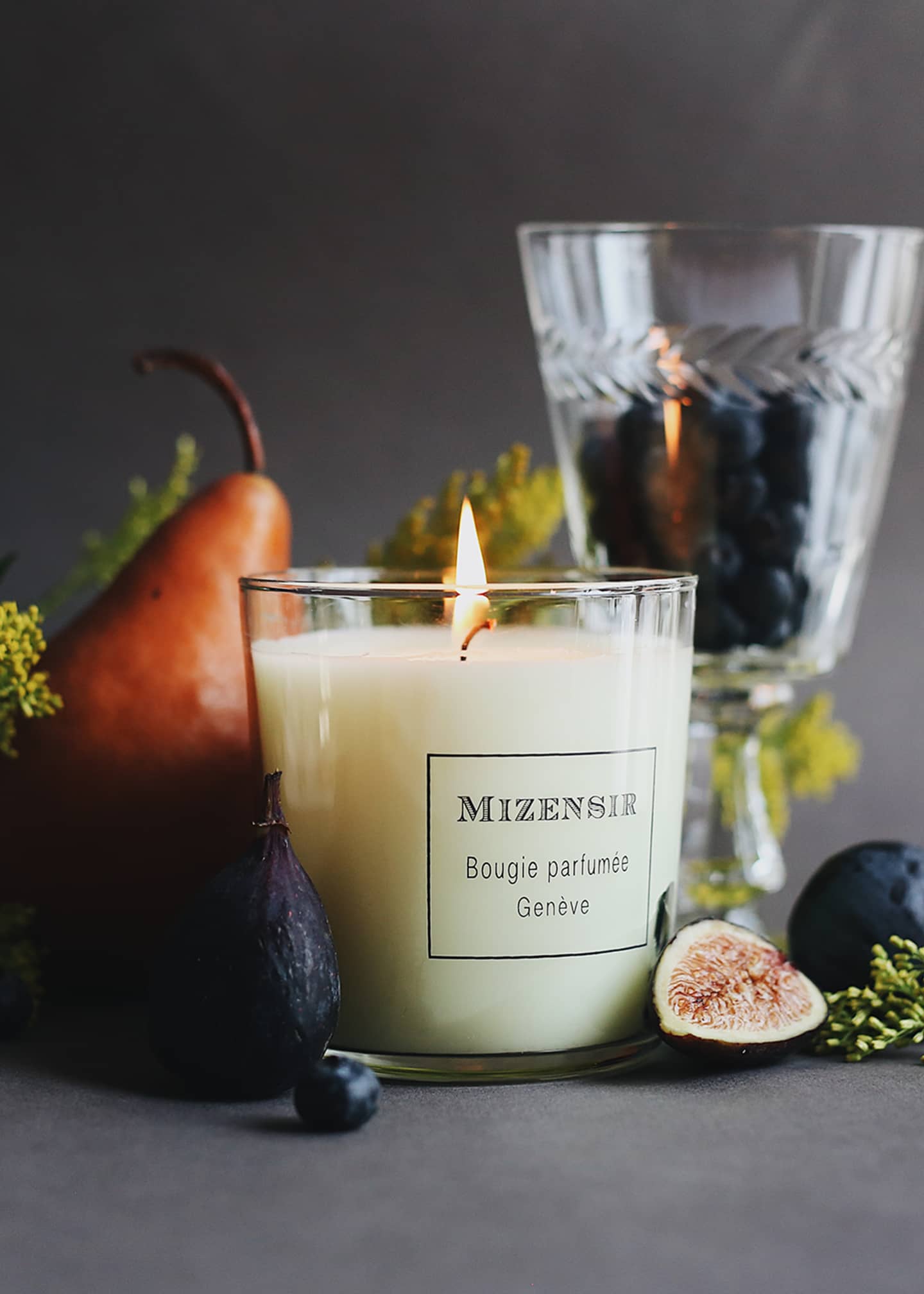 Mizensir 8 oz. Bois du Tibet Candle Image 4 of 4