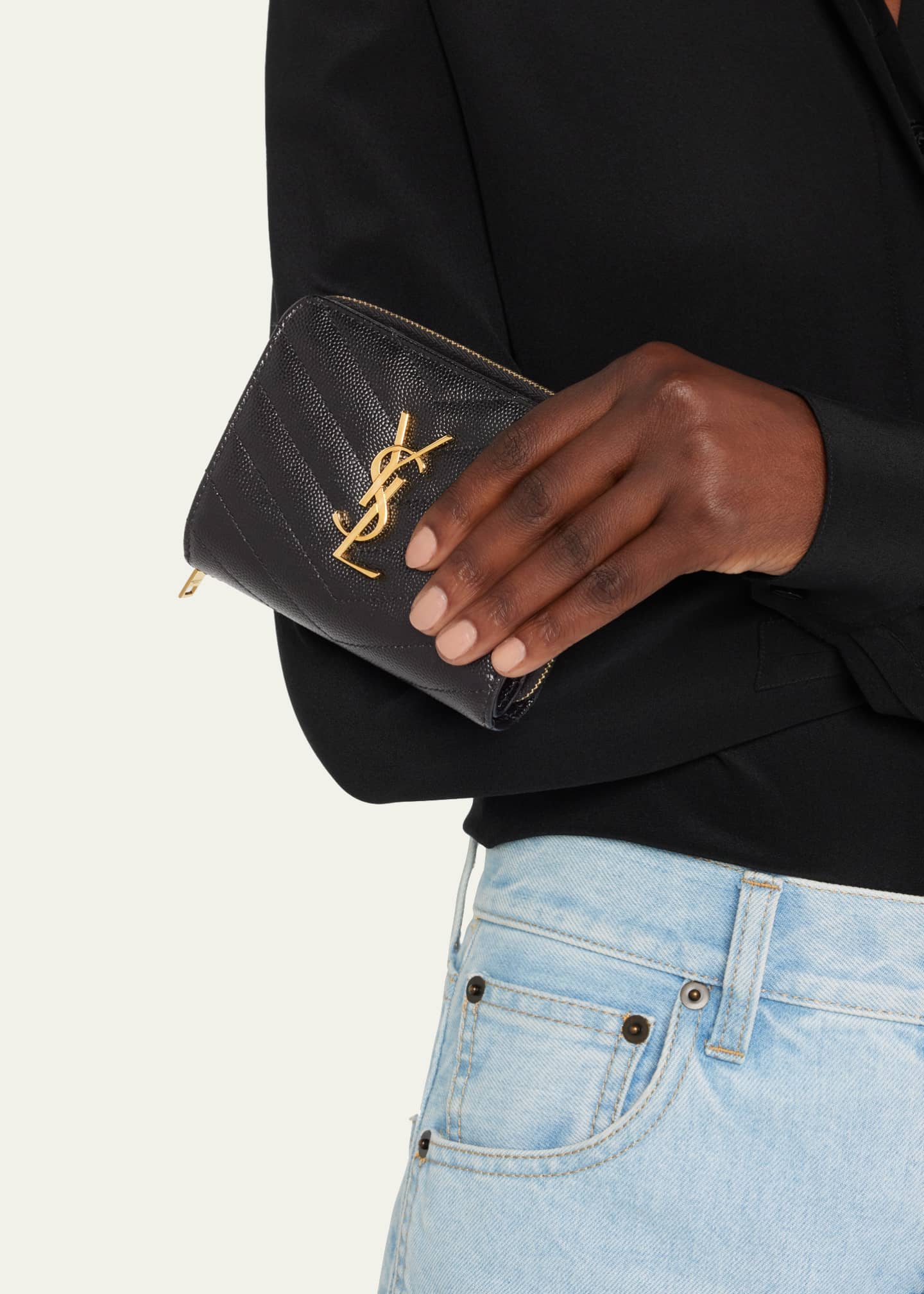 折りたたみ財布 SAINT LAURENT Compact Monogram Quilted Zipper Wallet Bla Saint Laurent YSL Monogram Small Ziptop Wallet in Grained