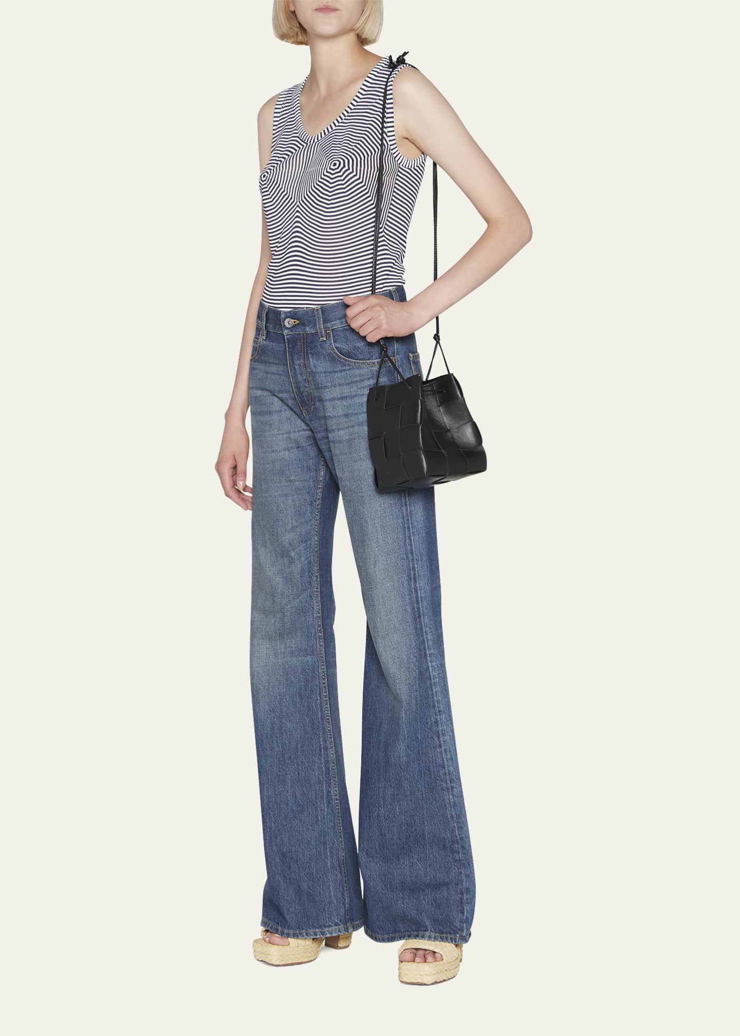 Bv bucket bag hot sale