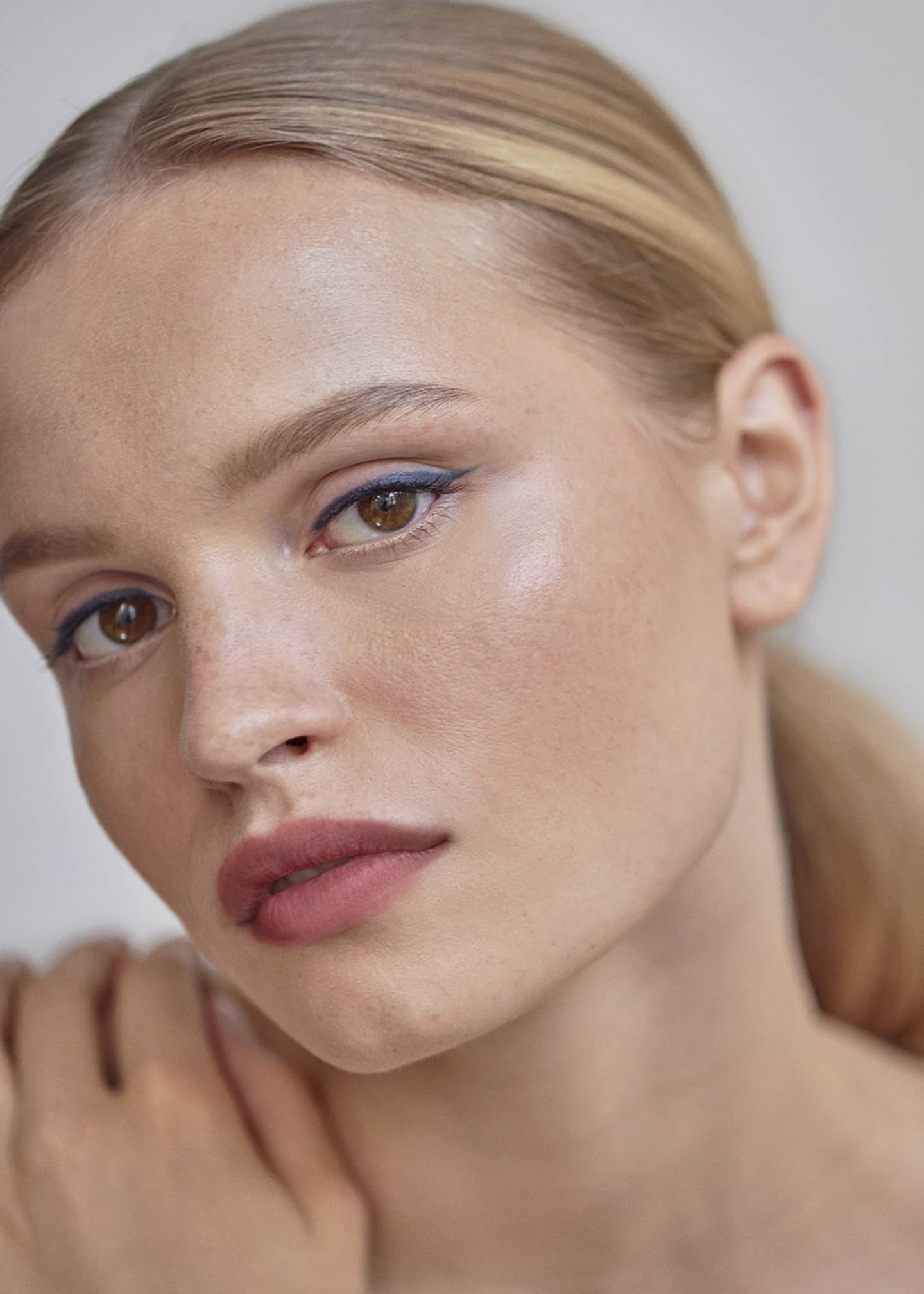 Victoria Beckham Bitten Lip Tint Image 4 of 5