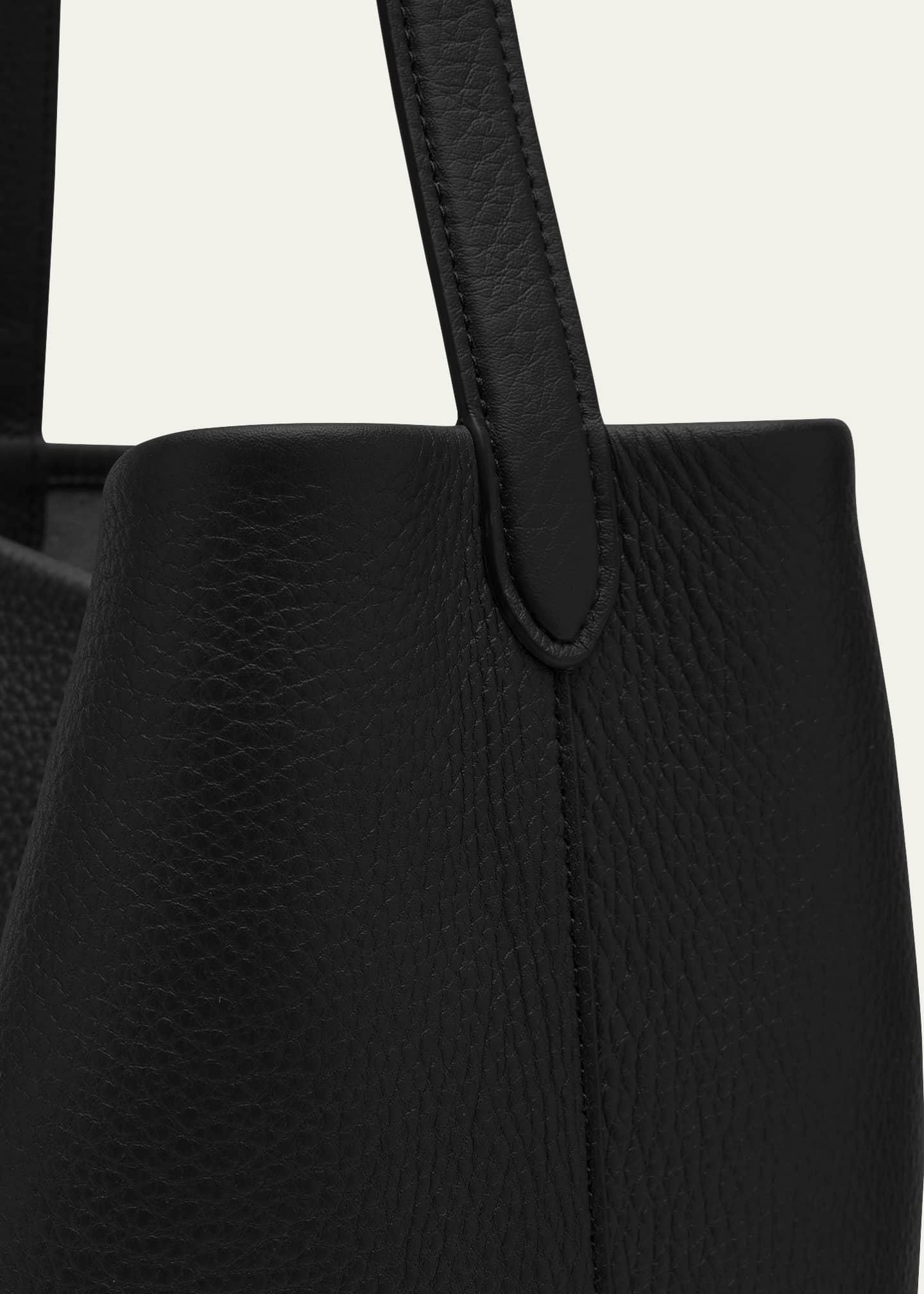 THE ROW ザ・ロウ Medium N/S Park Tote black黒 Medium N/S Park Tote Bag Black in Leather – The Row