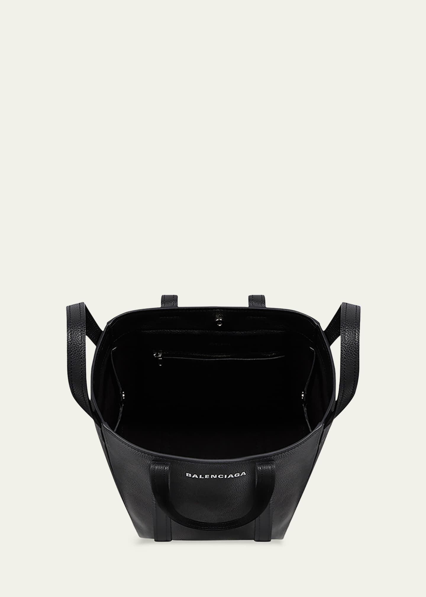 Balenciaga everyday tote m hotsell
