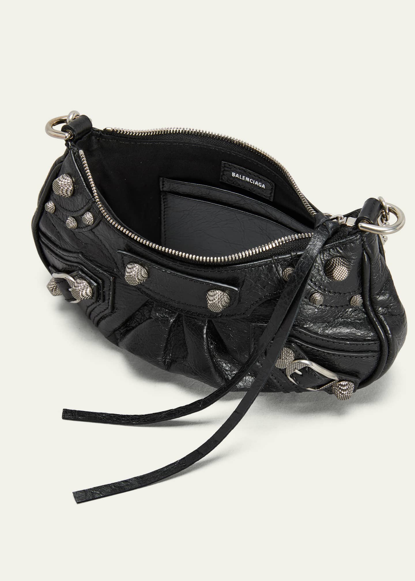 Balenciaga hot sale reporter crossbody