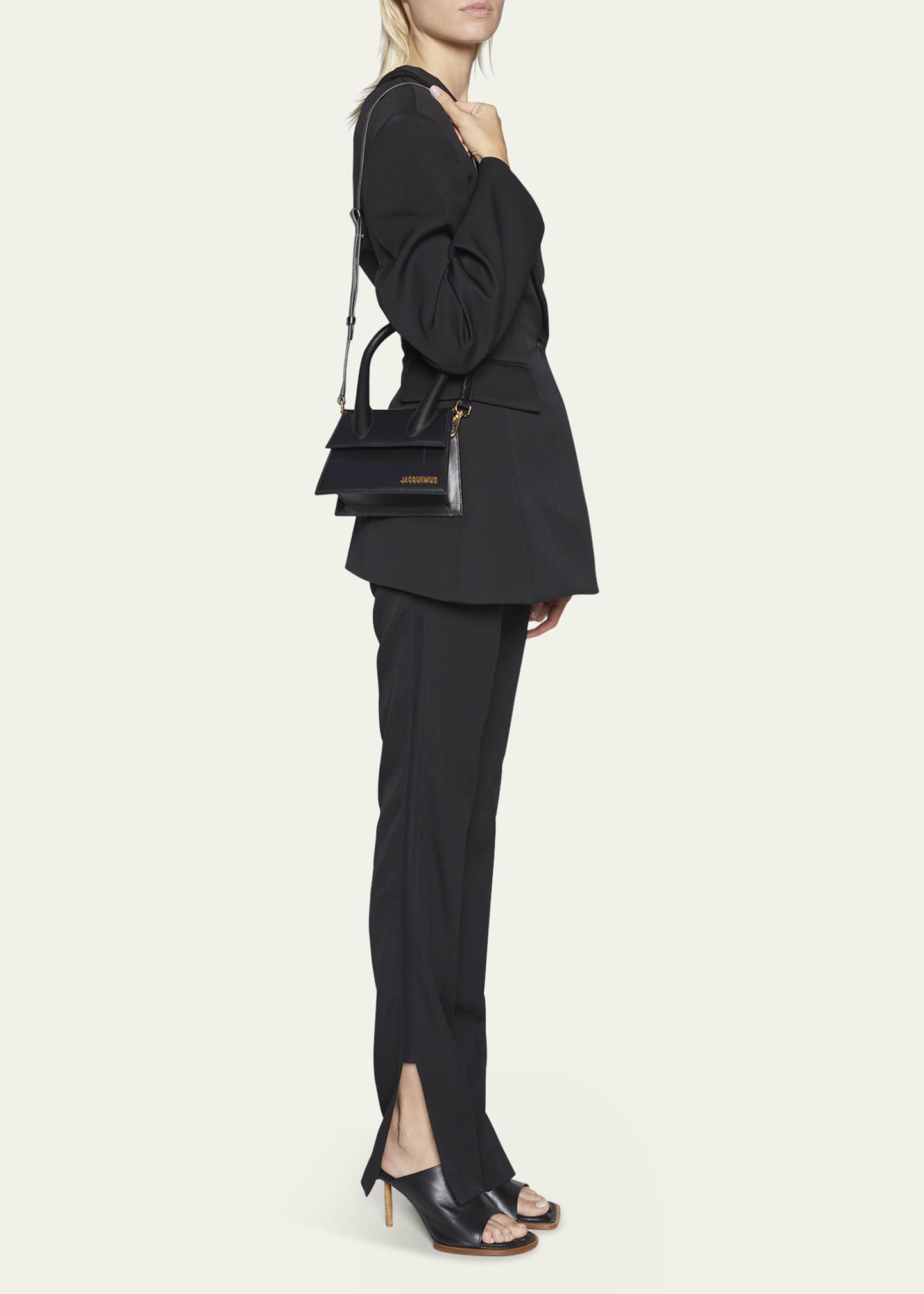 Le Chiquito Moyen Shoulder Bag in Black Jacquemus