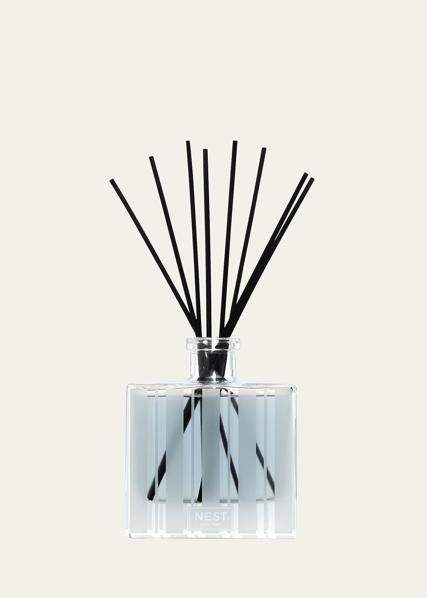 NEST New York Driftwood and Chamomile Reed Diffuser, 5.9 oz. Image 2 of 4