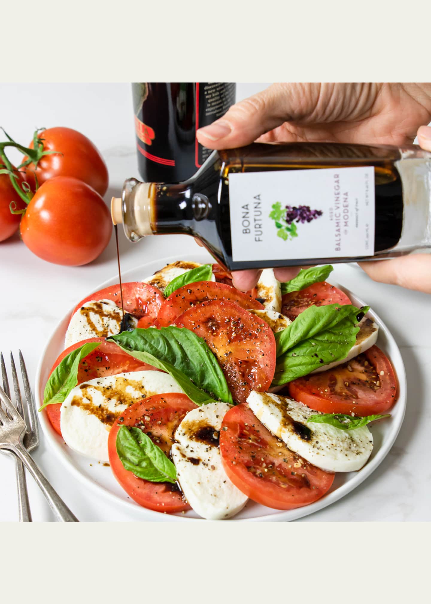 Bona Furtuna 7-Year Invecchiato IGP Balsamic Vinegar Image 2 of 2