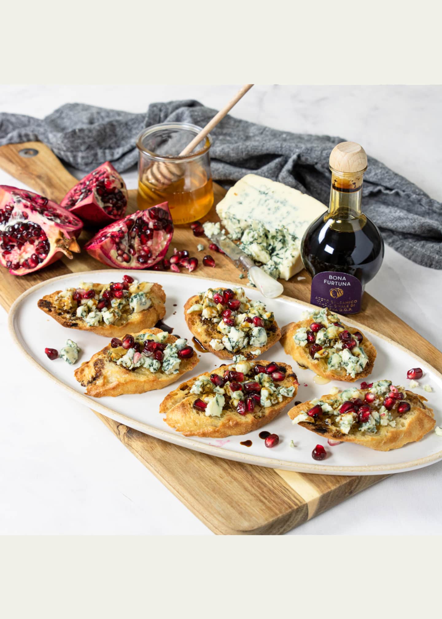 Bona Furtuna 12-Year Aged Tradizionale DOP Balsamic Vinegar Image 2 of 2