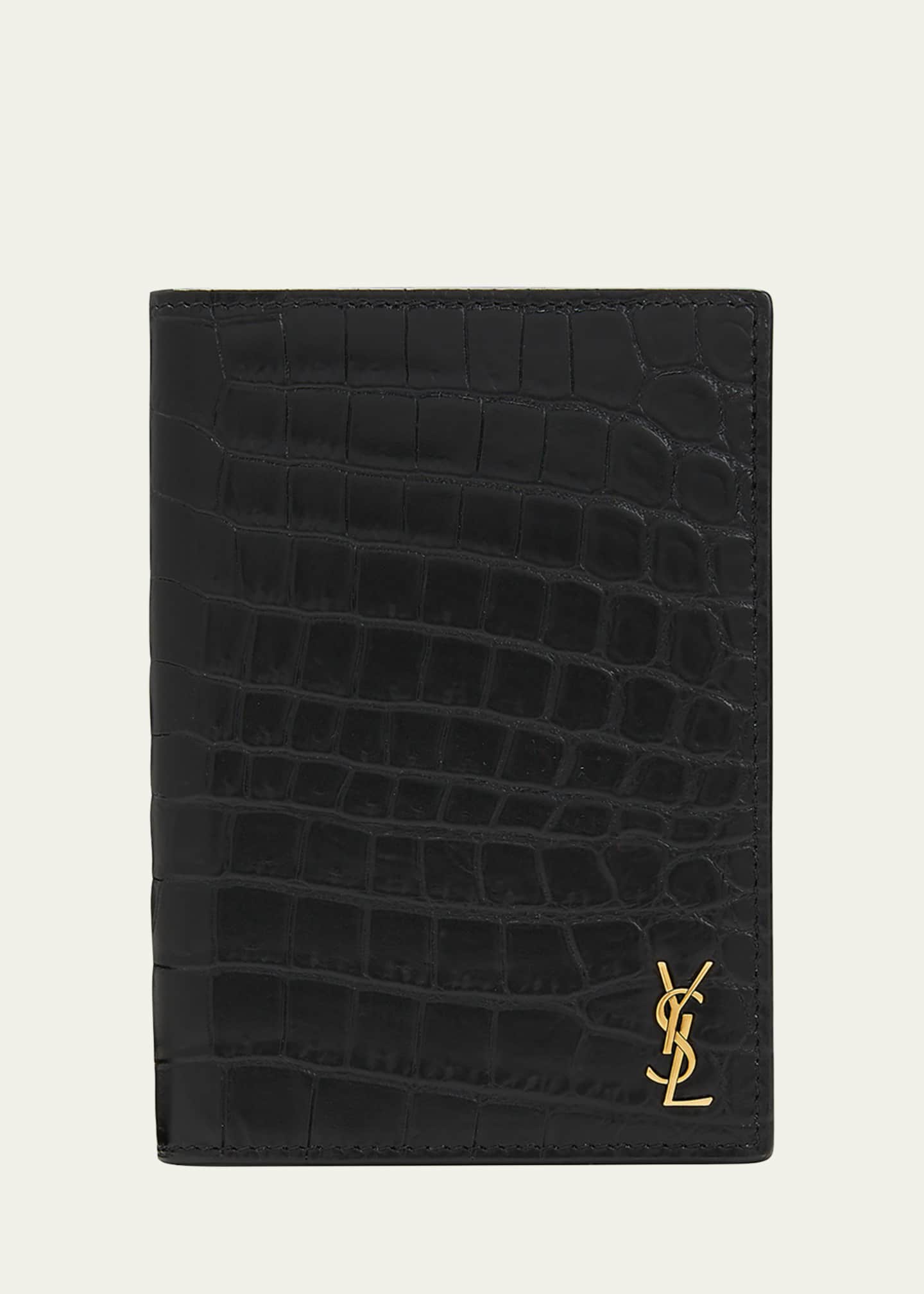 CASSANDRE passport case in grain de poudre embossed leather