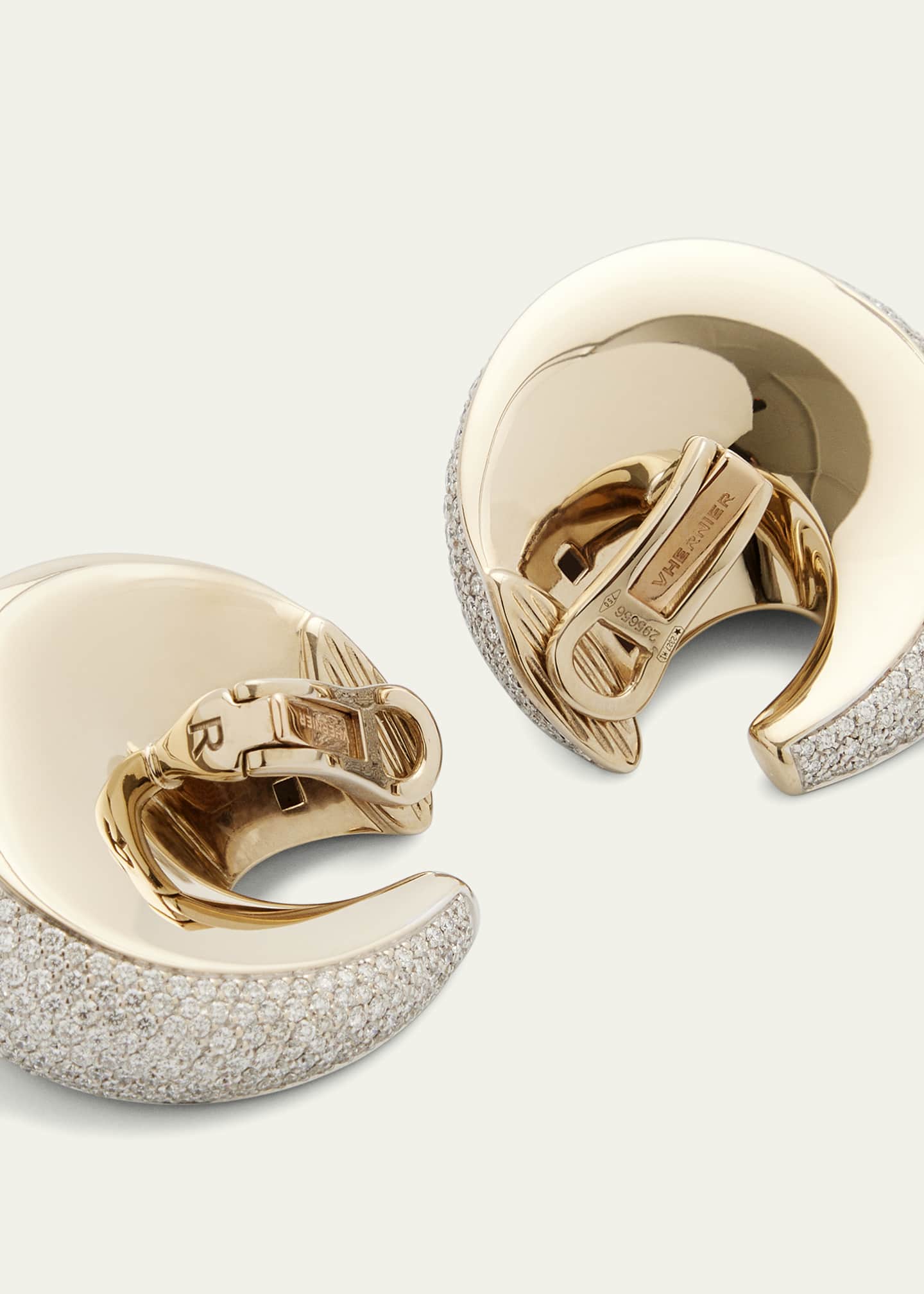 Vhernier Pirouette White Gold Diamond Earclips Image 4 of 4
