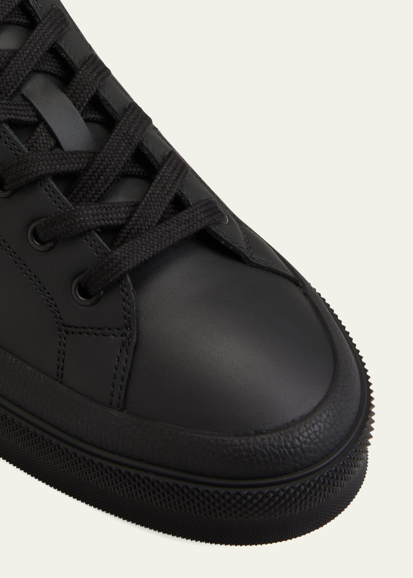 All black givenchy sneakers hot sale