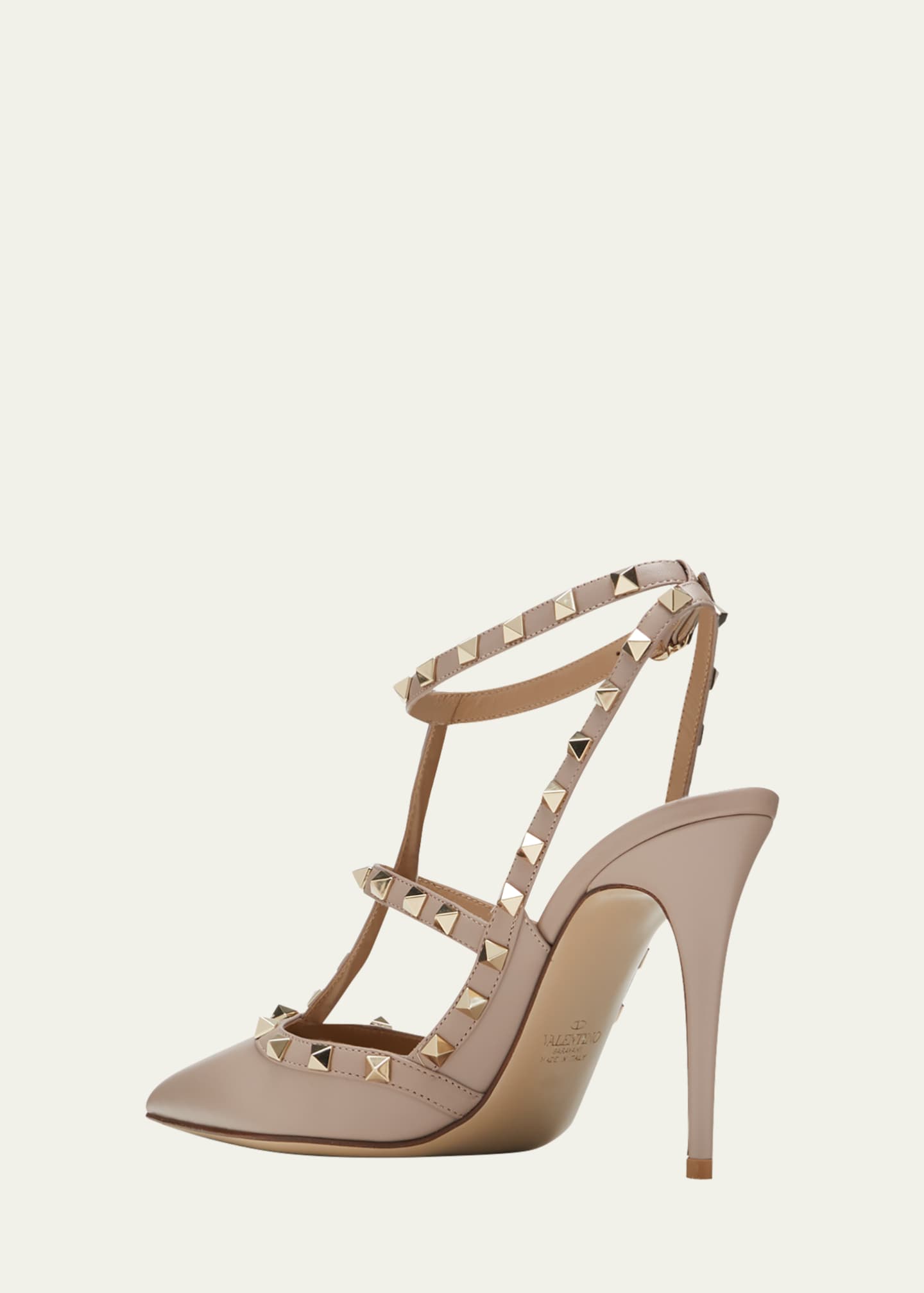 Valentino garavani pumps sale hot sale