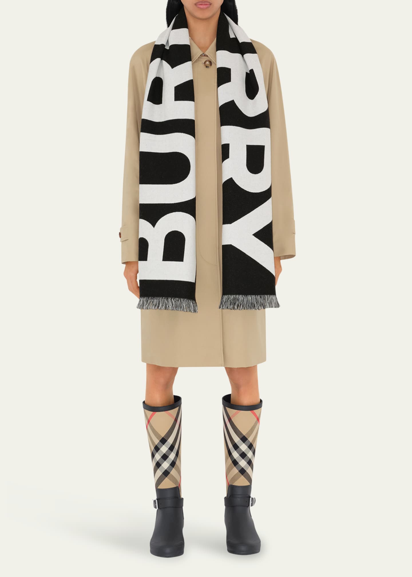 Burberry football scarf deals