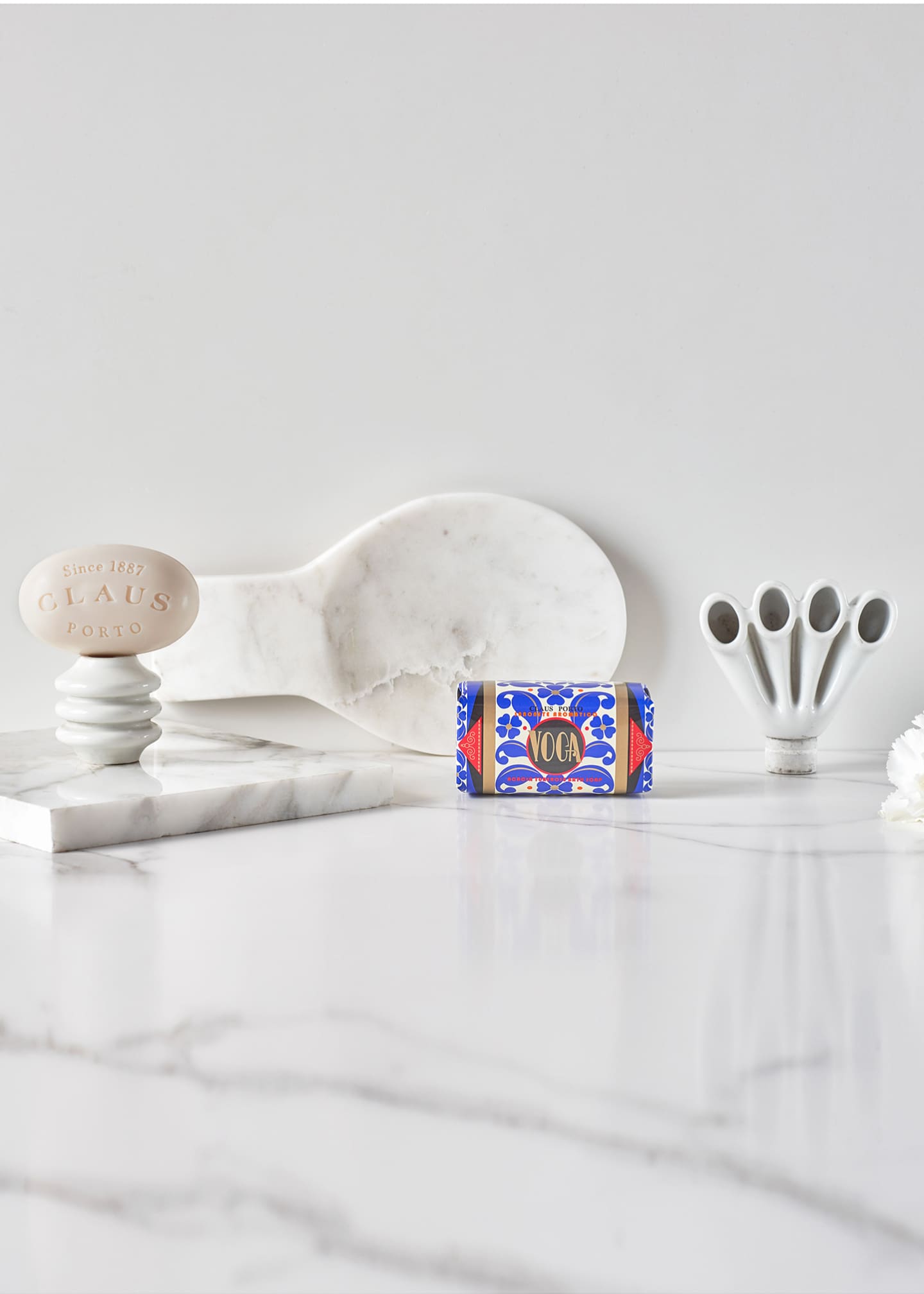 Claus Porto 5.3 oz. Voga Acacia Tuberose Soap Image 2 of 5