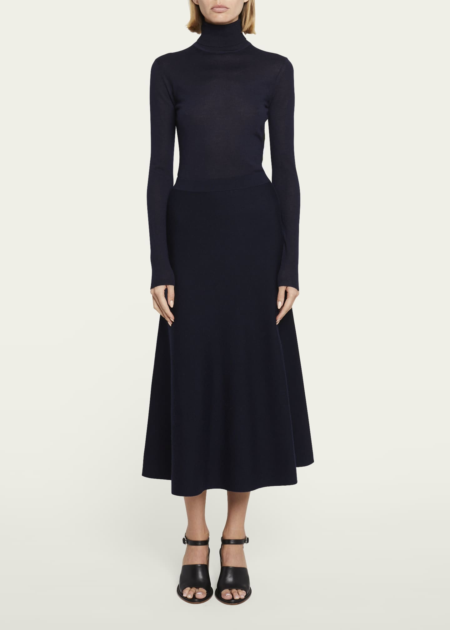 Gabriela Hearst Freddie Midi Wool-Cashmere Skirt Image 2 of 5