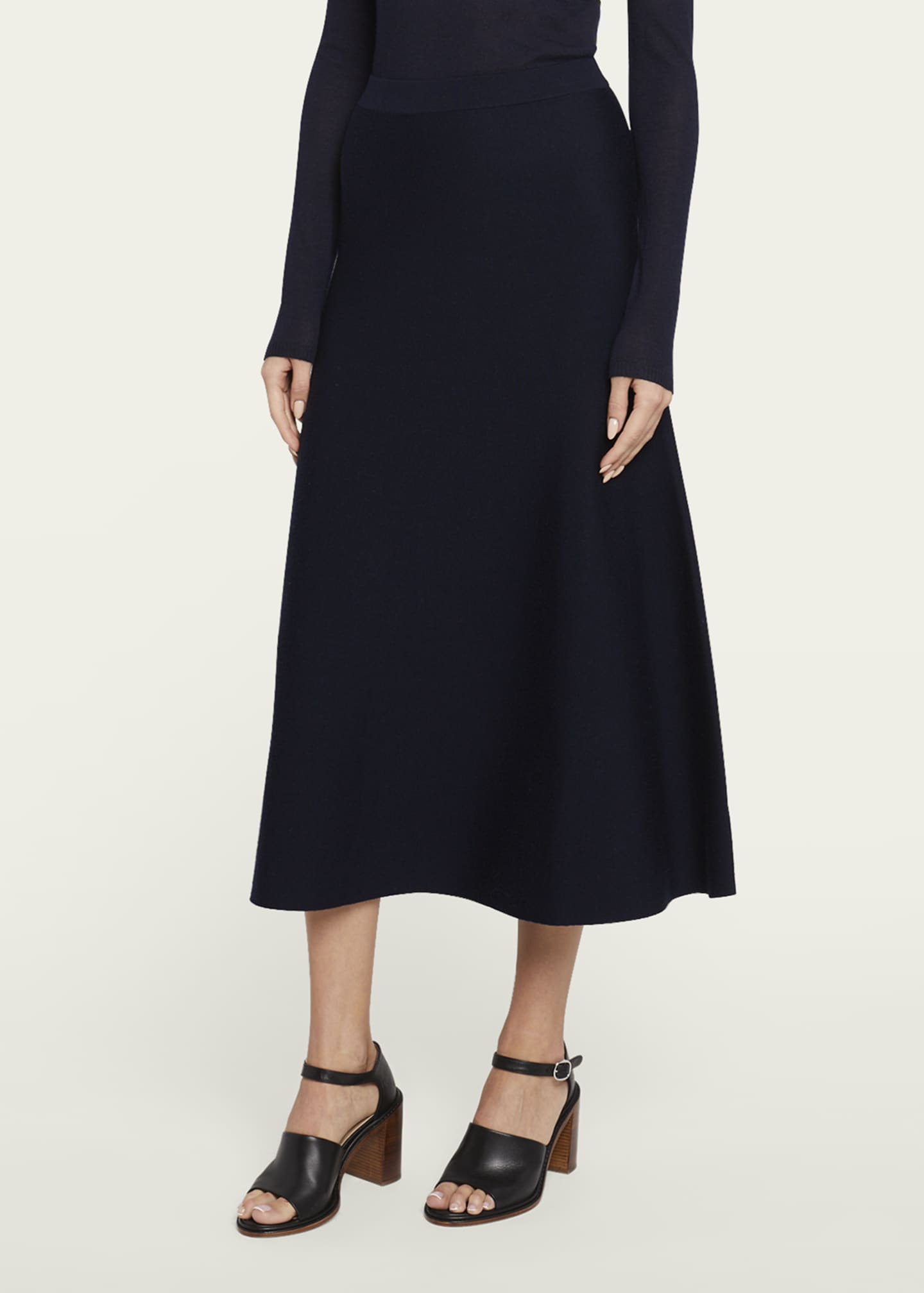 Gabriela Hearst Freddie Midi Wool-Cashmere Skirt Image 4 of 5