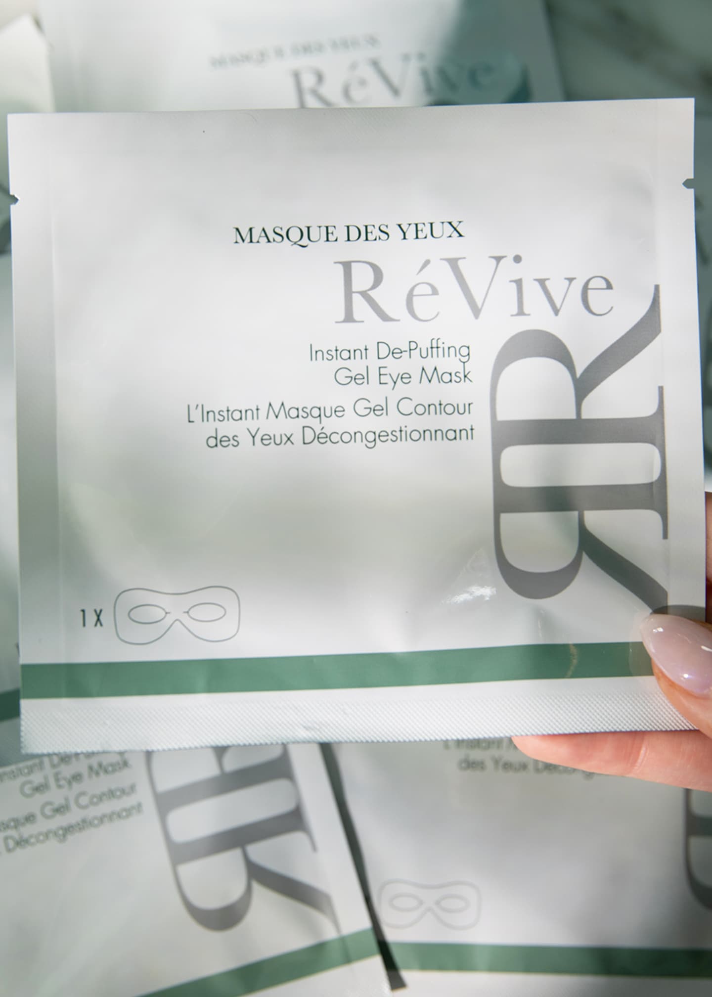 ReVive Masque Des Yeaux Instant De-Puffing Gel Eye Mask, 6 Pack Image 4 of 5