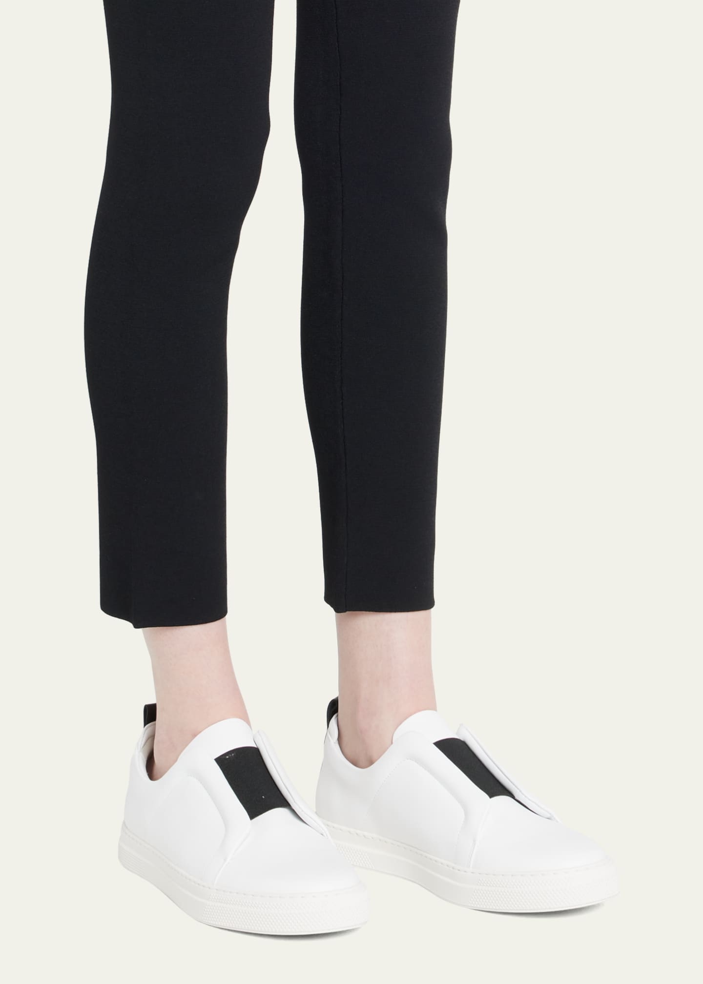 Laceless leather sneakers top
