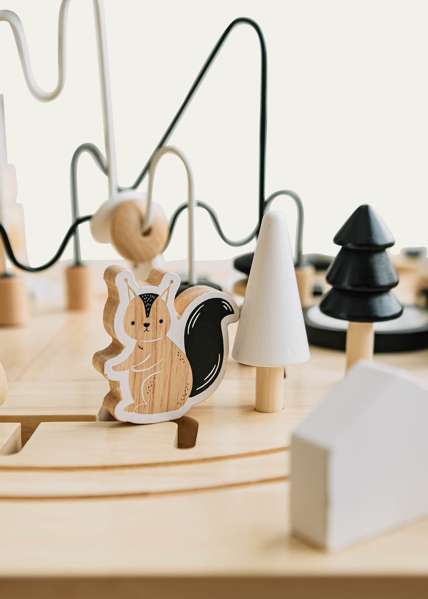 Wonder & Wise Hi-Lo Activity Table