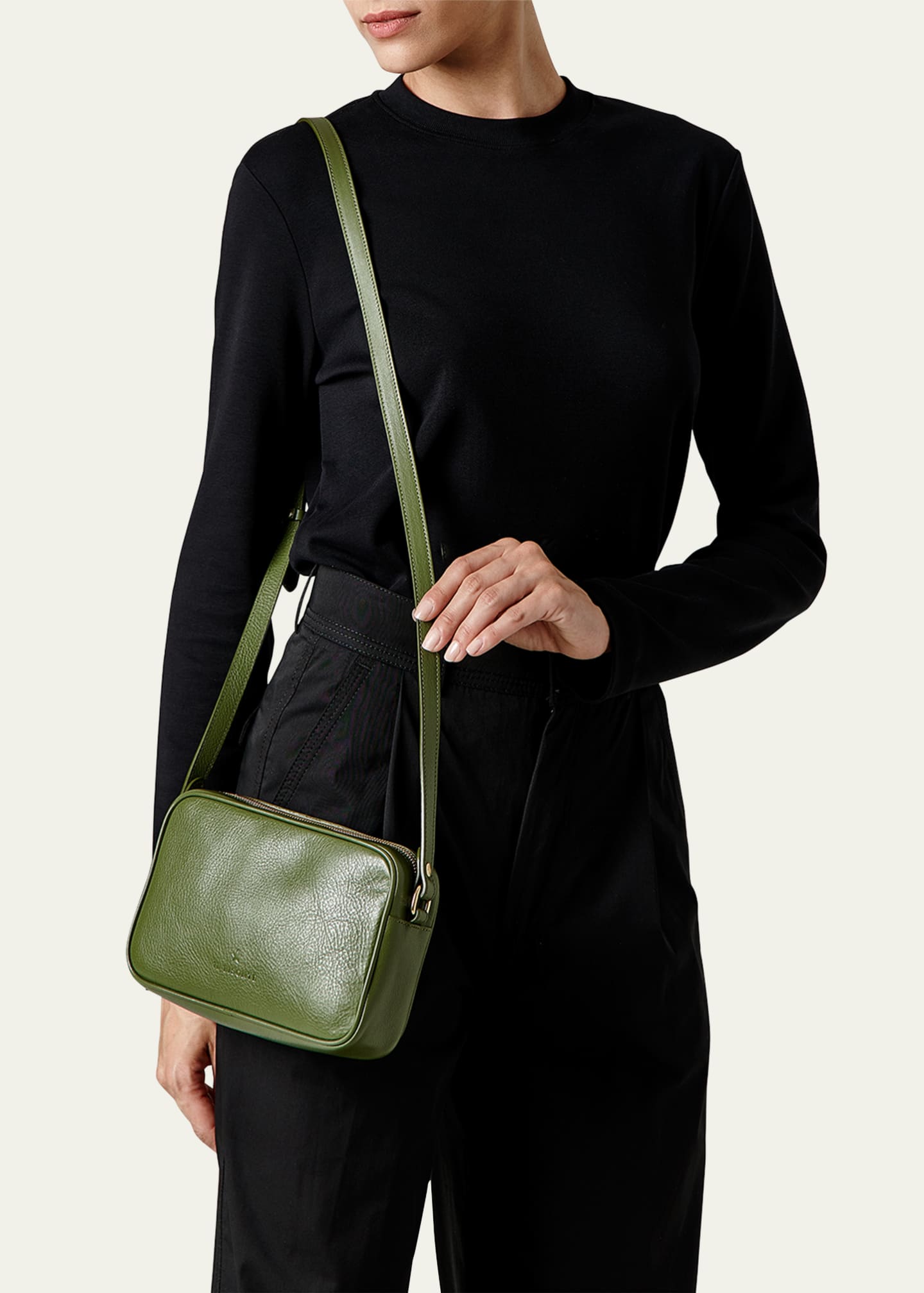 IL BISONTE VACCHETTA ショルダーバッグ Il Bisonte Oliveta Vacchetta Leather Camera Crossbody Bag
