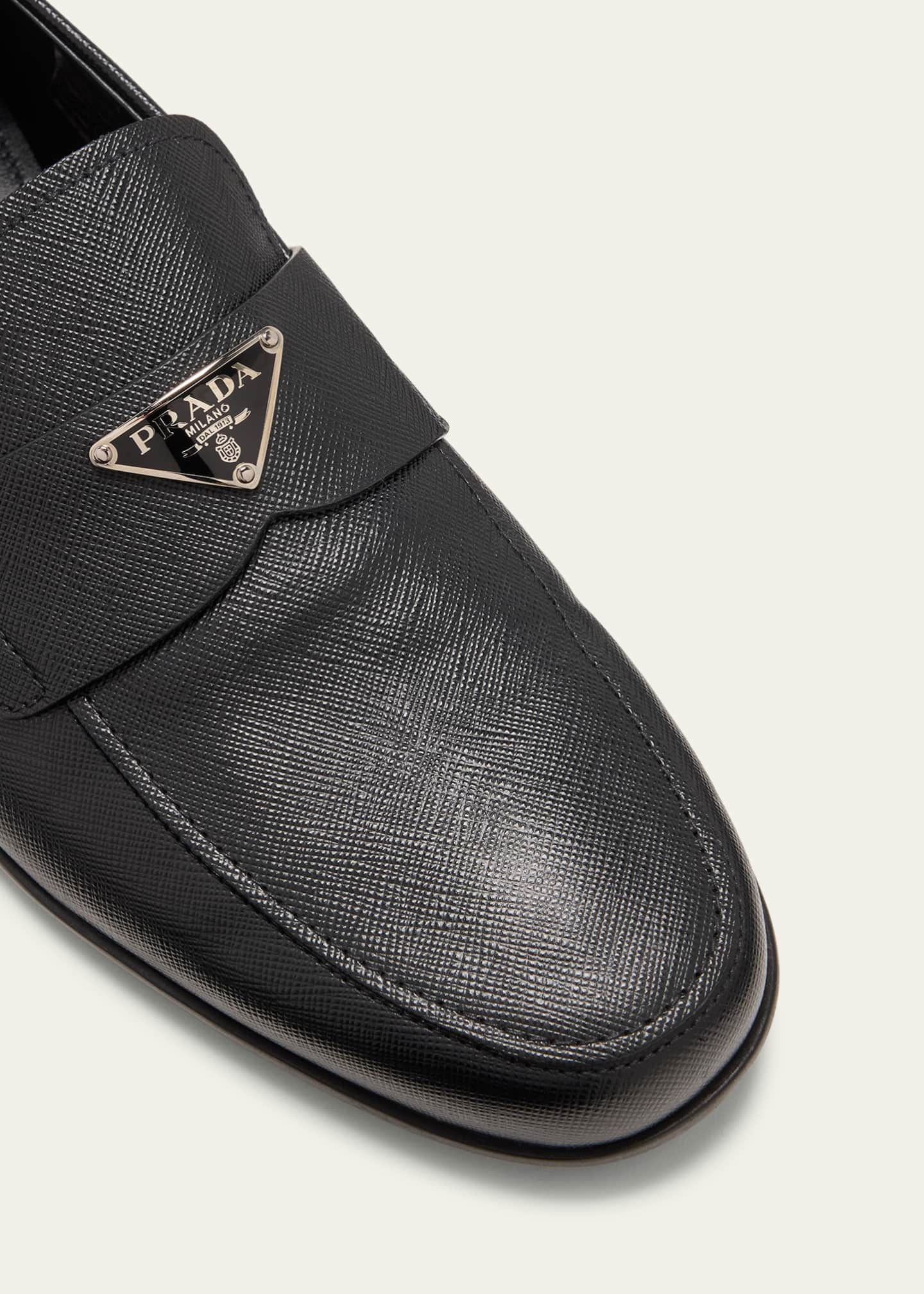 Logo leather loafers in black - Prada