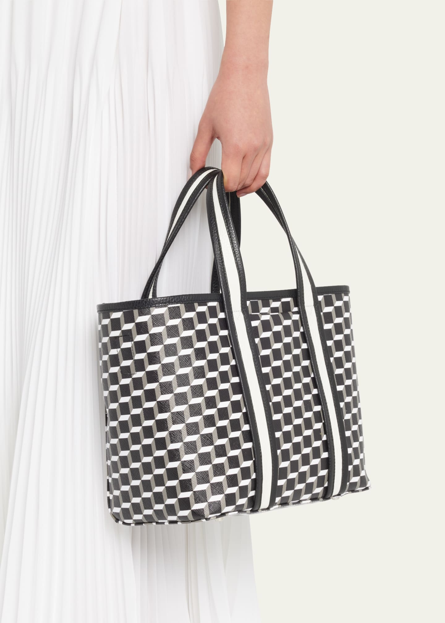 Cube tote bag best sale