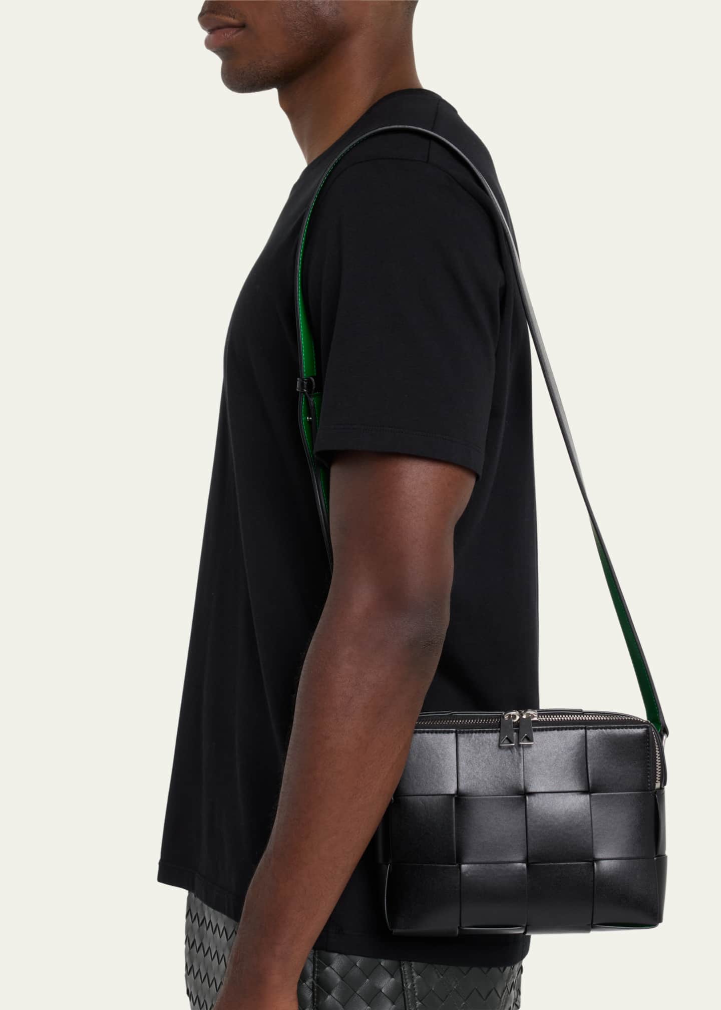 Cassette Small Leather Shoulder Bag in Black - Bottega Veneta