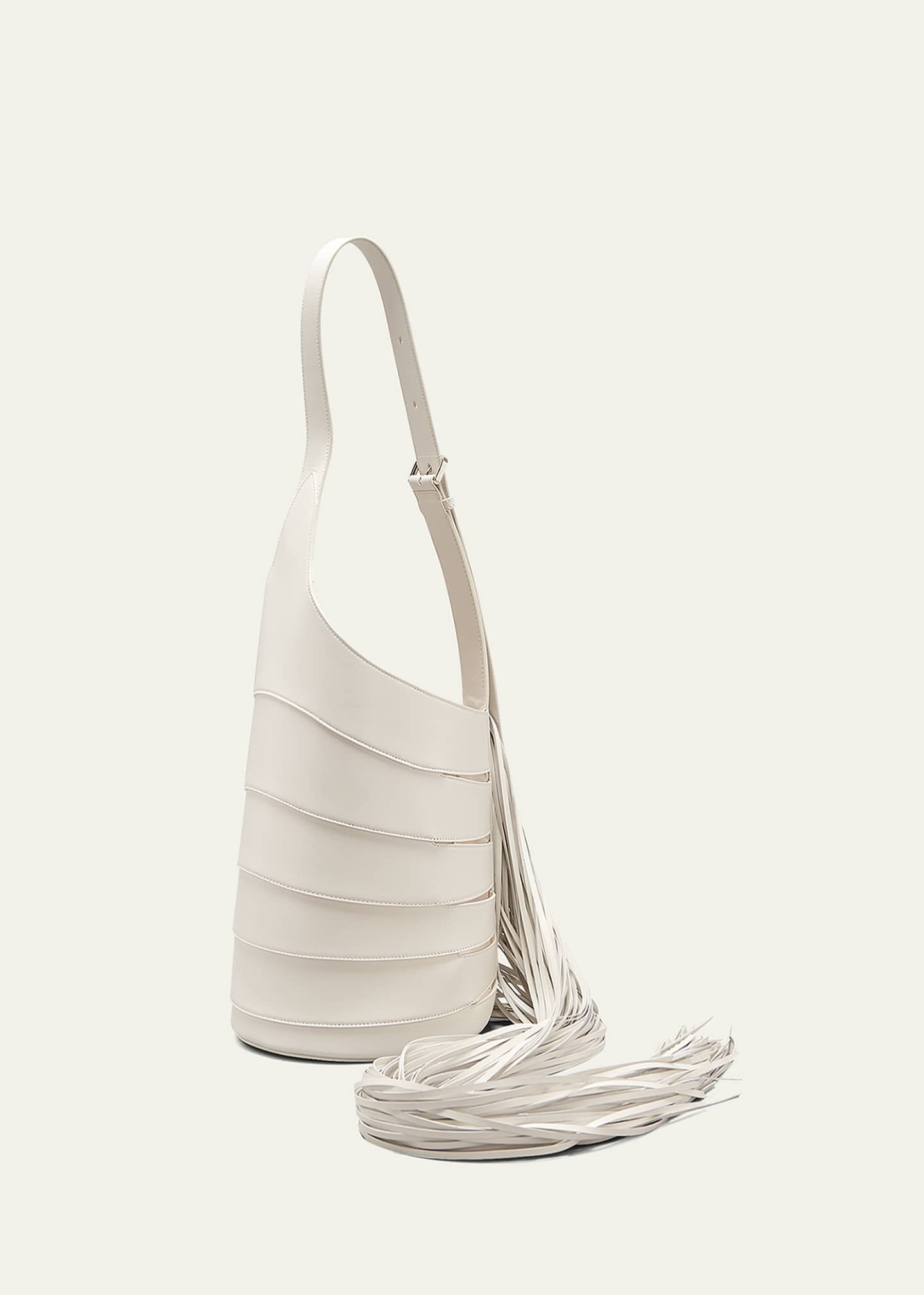 Alaia hotsell bucket bag