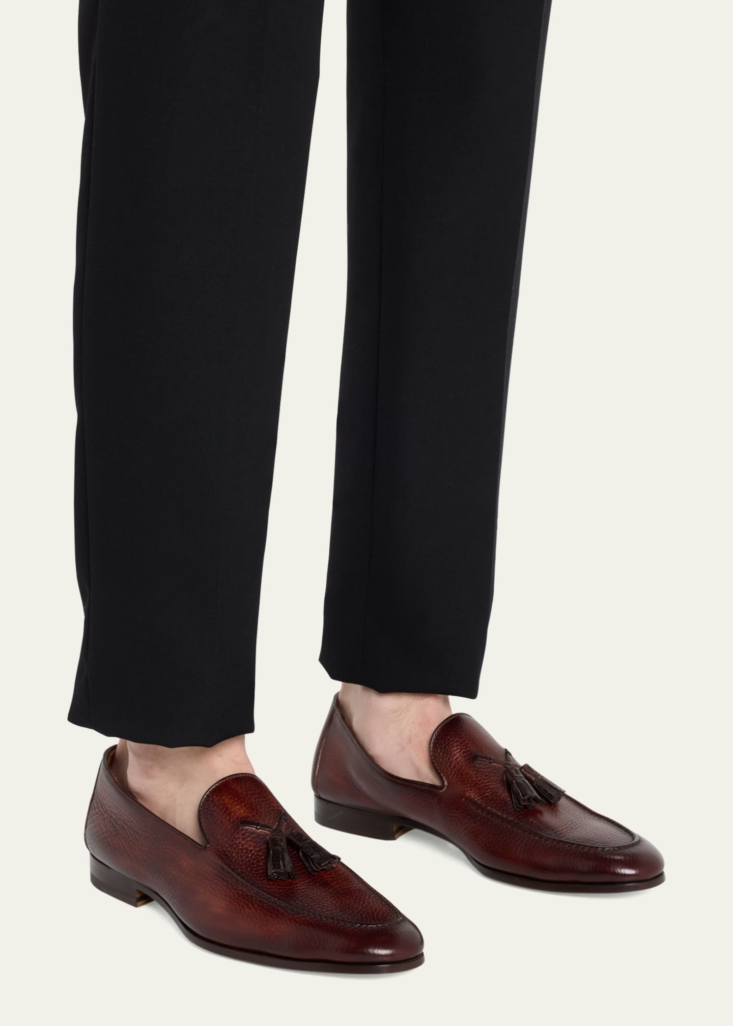 Magnanni Men's Seneca Grained Leather Tassel Loafers Image 2 of 5