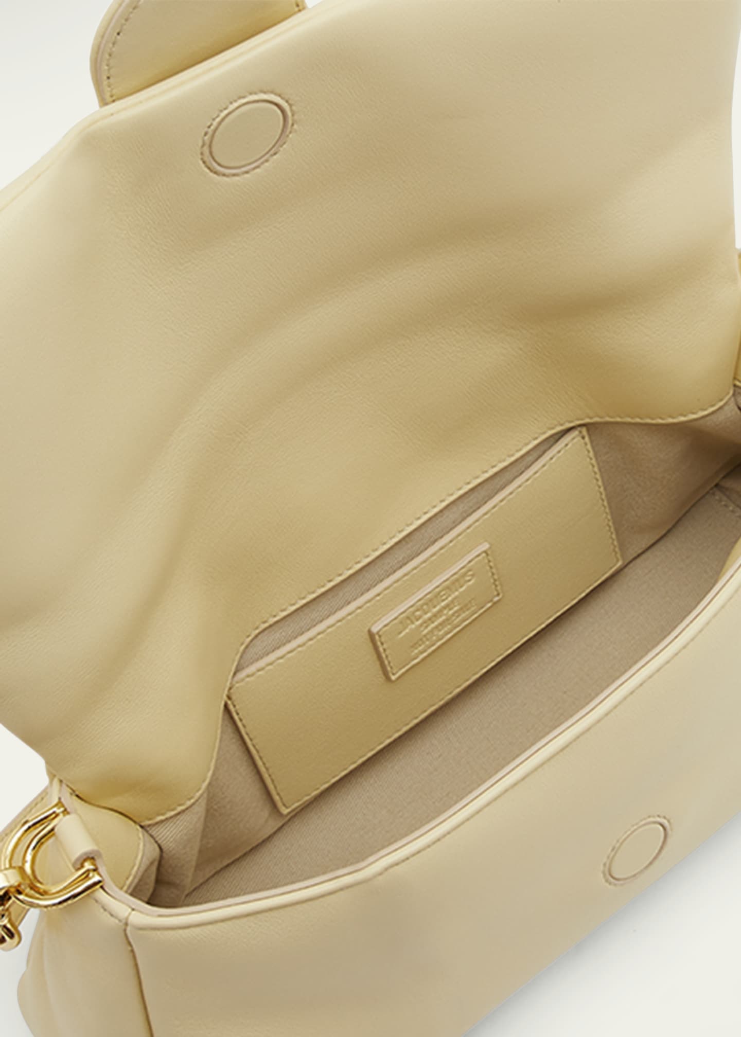 【JACQUEMUS】Bambimou パフドフラップバッグ Jacquemus Le Bambimou Padded Shoulder Bag | Neiman Marcus