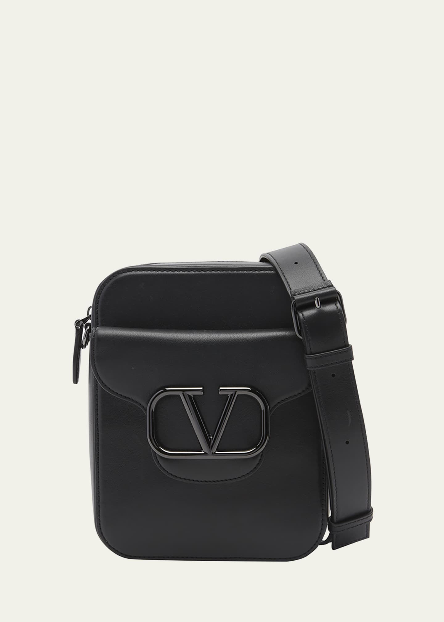Small Vltn Leather Crossbody Bag for Man in Black/white
