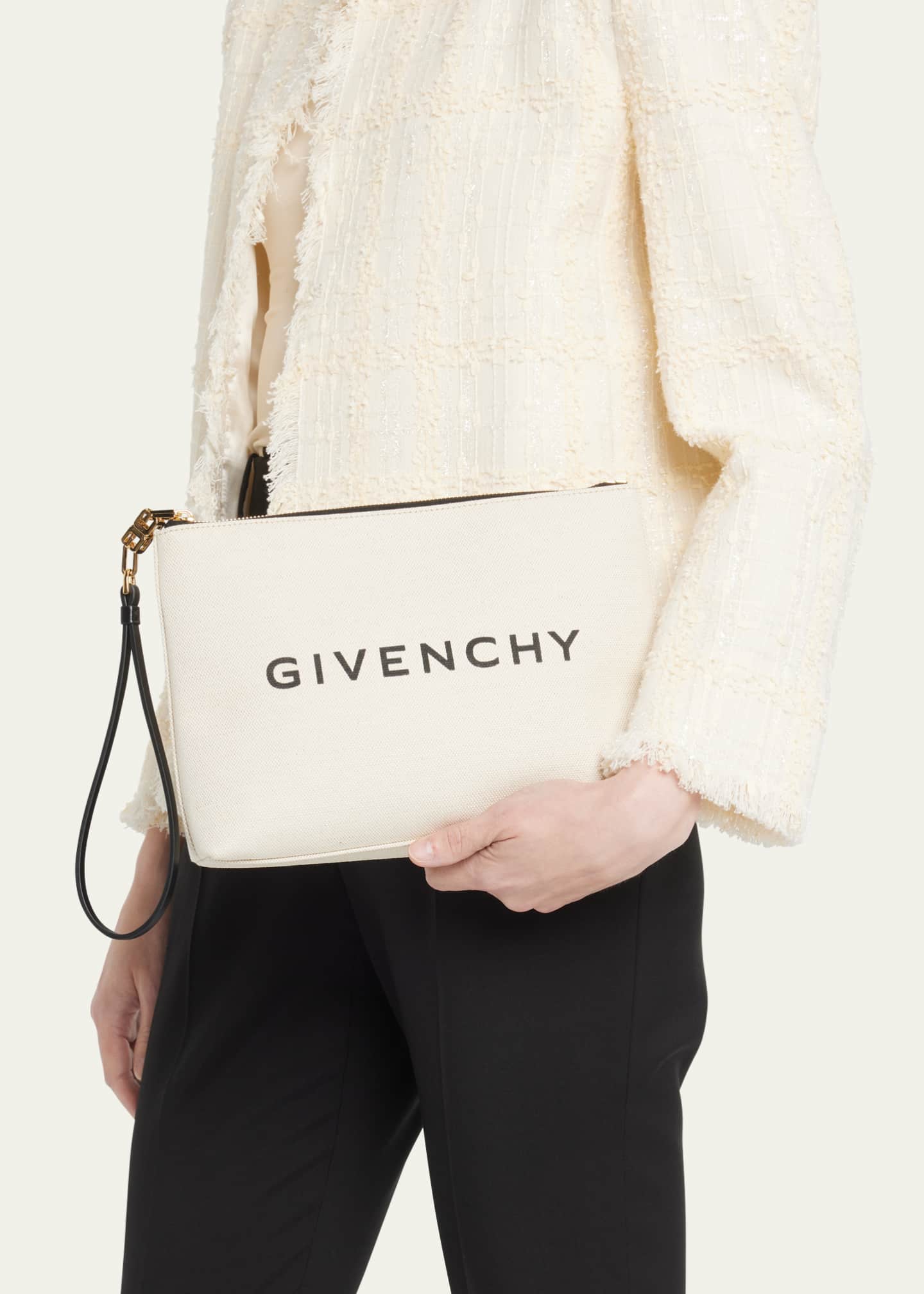 Verantwoordelijk persoon gebrek schouder Givenchy Large Pouch Wristlet in Canvas - Bergdorf Goodman