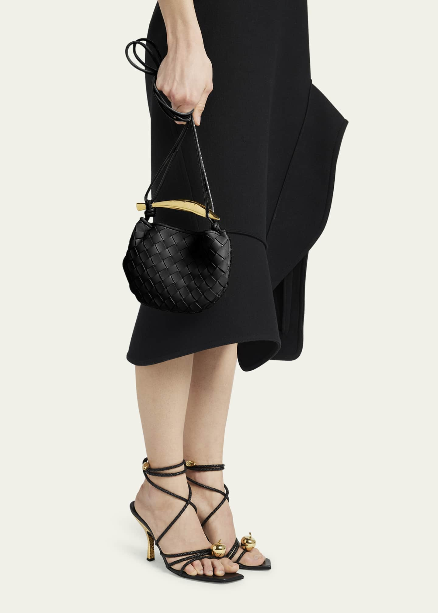 Sardine Mini Leather Shoulder Bag in Black - Bottega Veneta