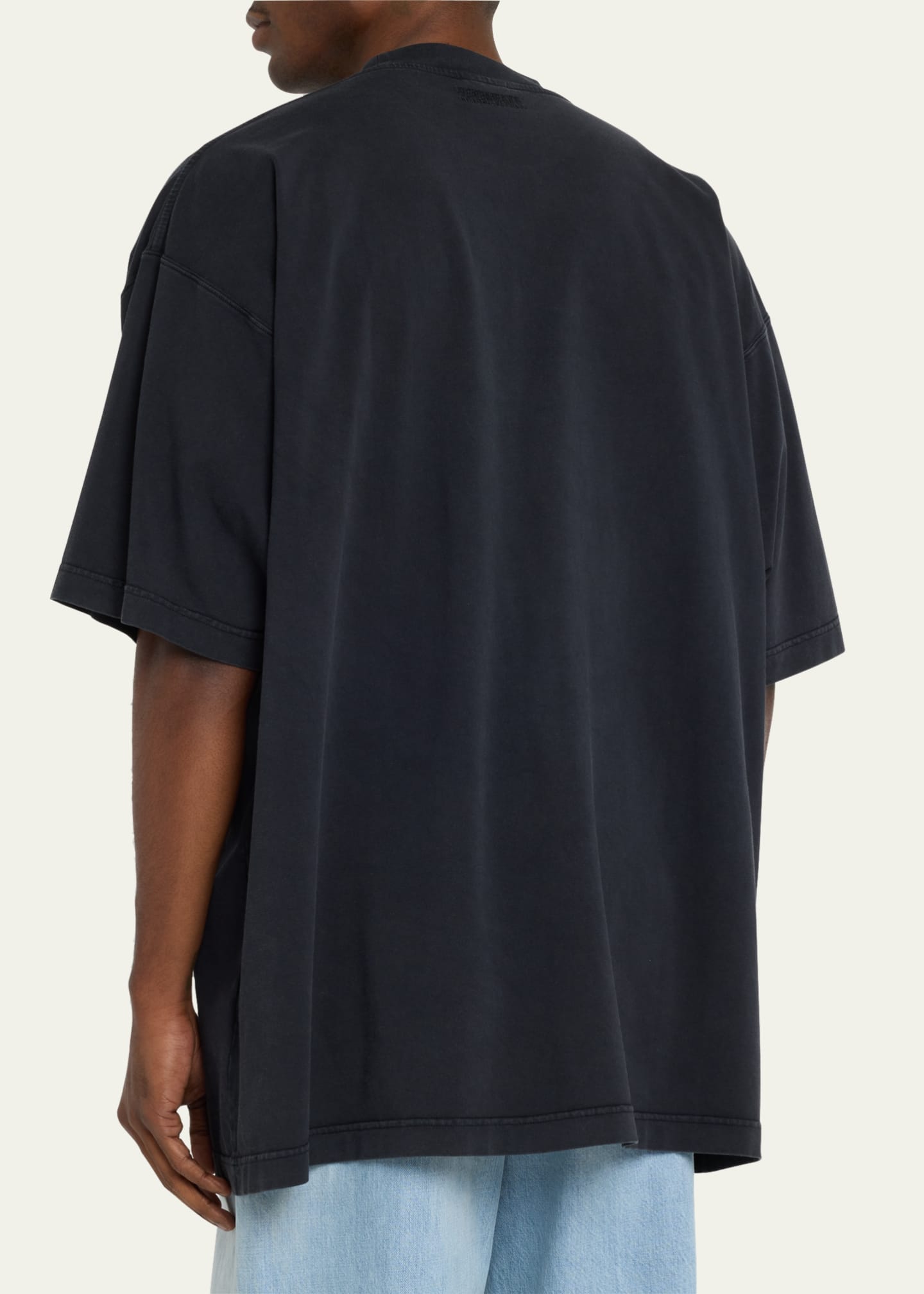 Vetements shirt logo sales