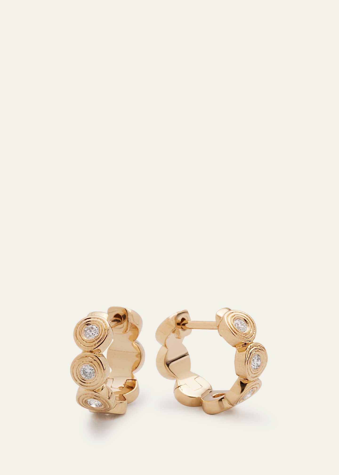 Fluted Diamond Yellow Gold Stud Earrings | Sydney Evan