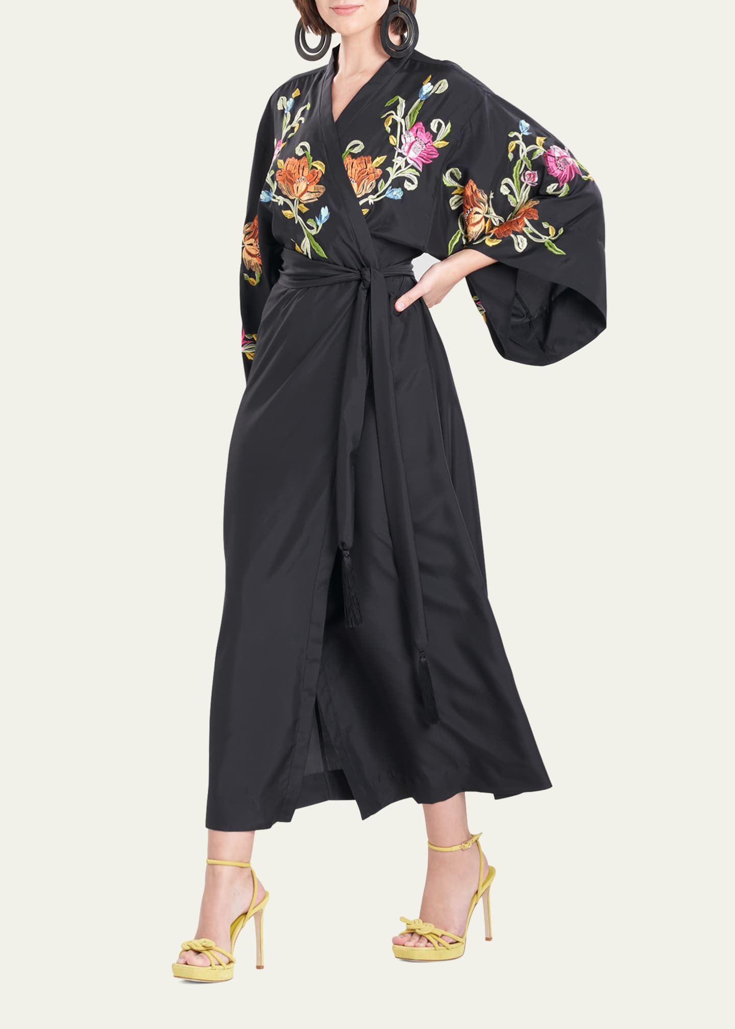 Embroidered kimono robe 2025