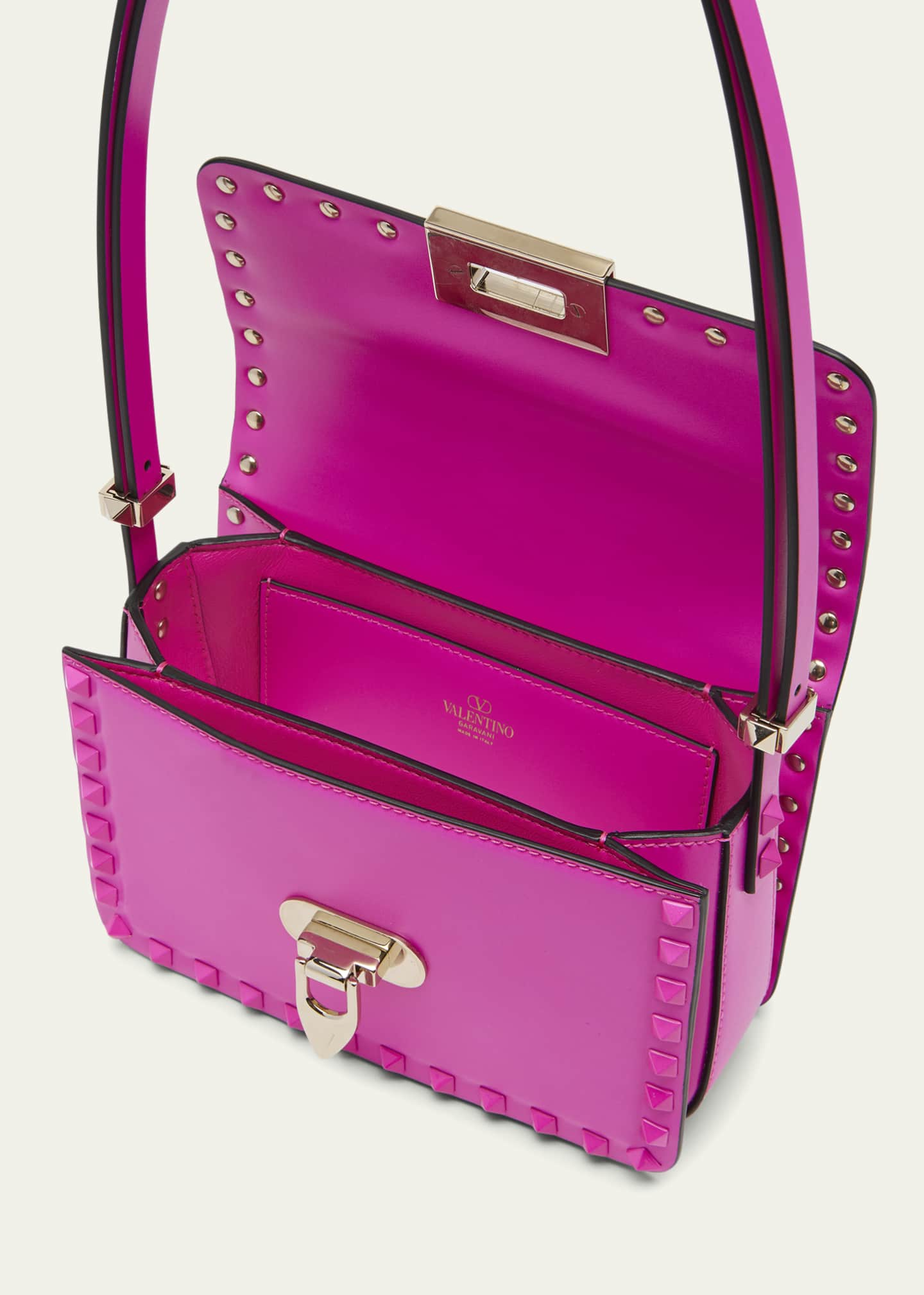 VALENTINO GARAVANI: Rockstud bag in leather - Pink