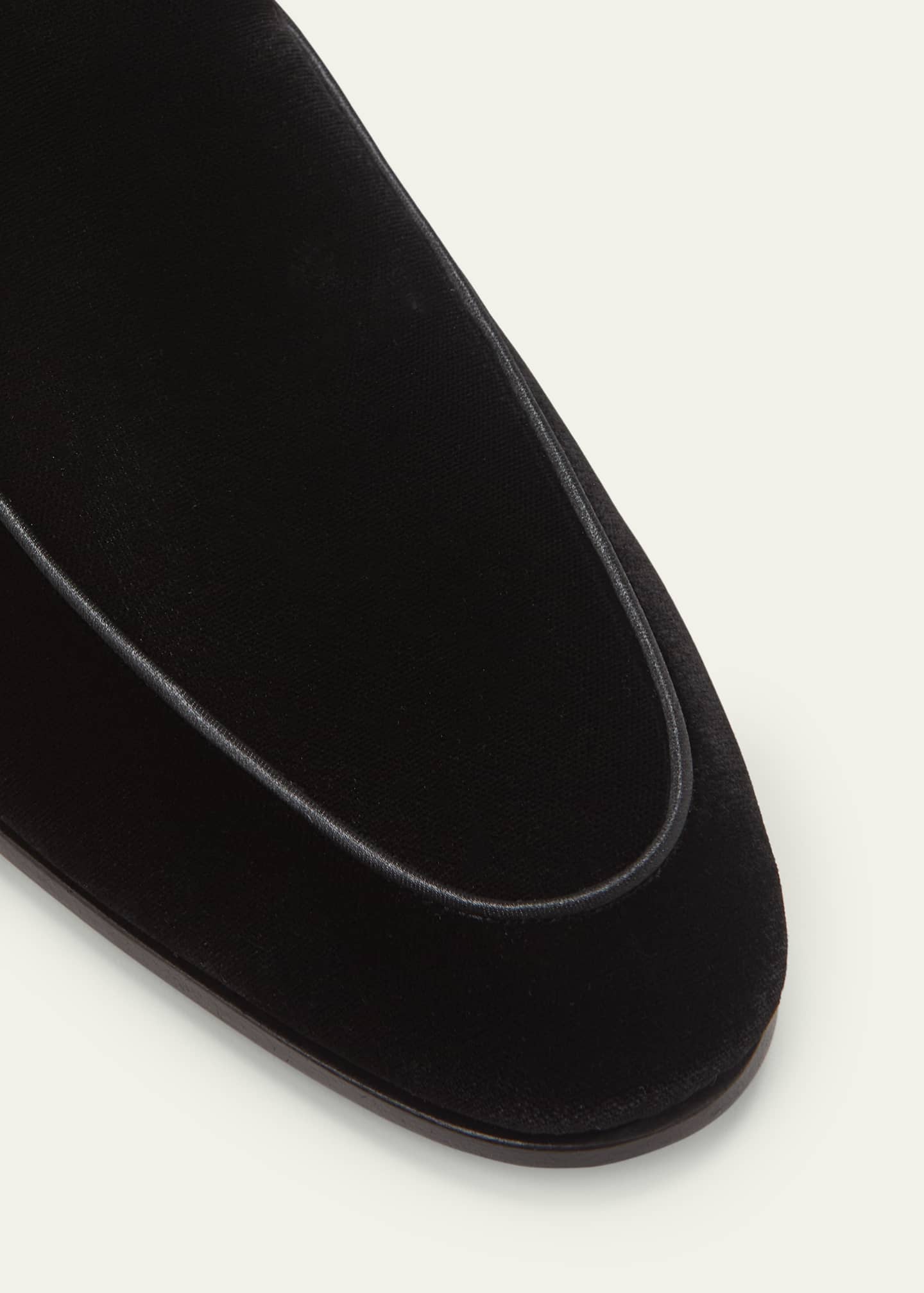 Magnanni Men's Jaxon Velvet Loafers Image 5 of 5