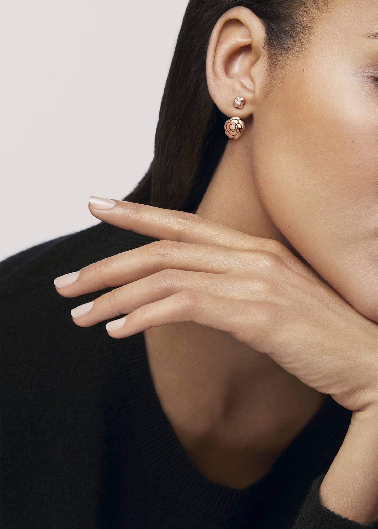 CHANEL Extrait de Camélia Single Earring Image 2 of 3