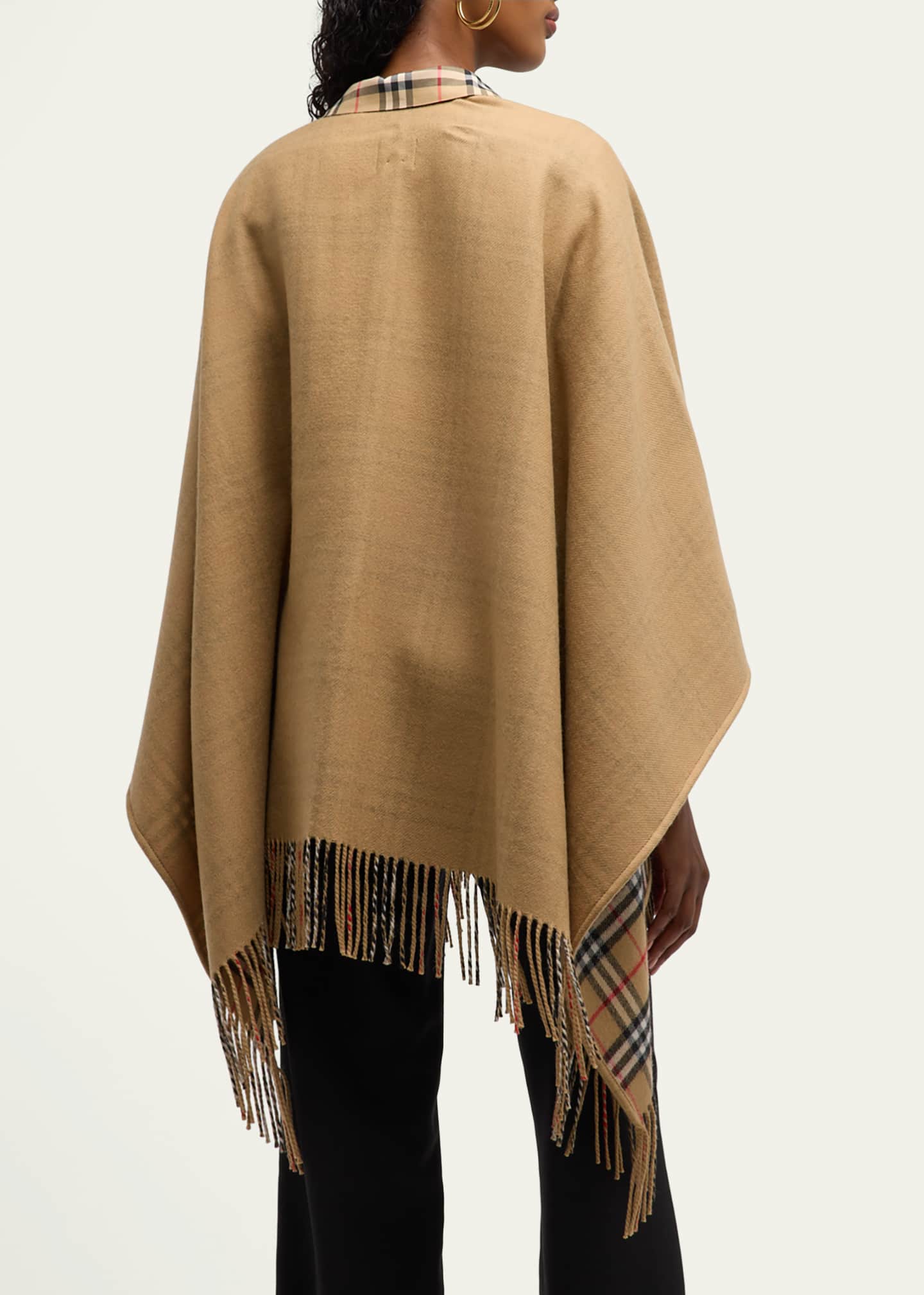 Burberry store check cape