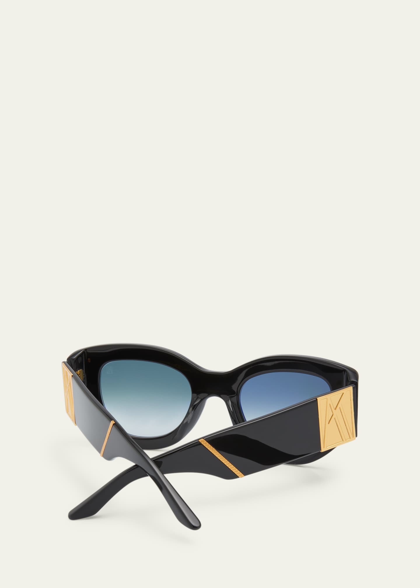 Embellished cat-eye sunglasses in black - Versace
