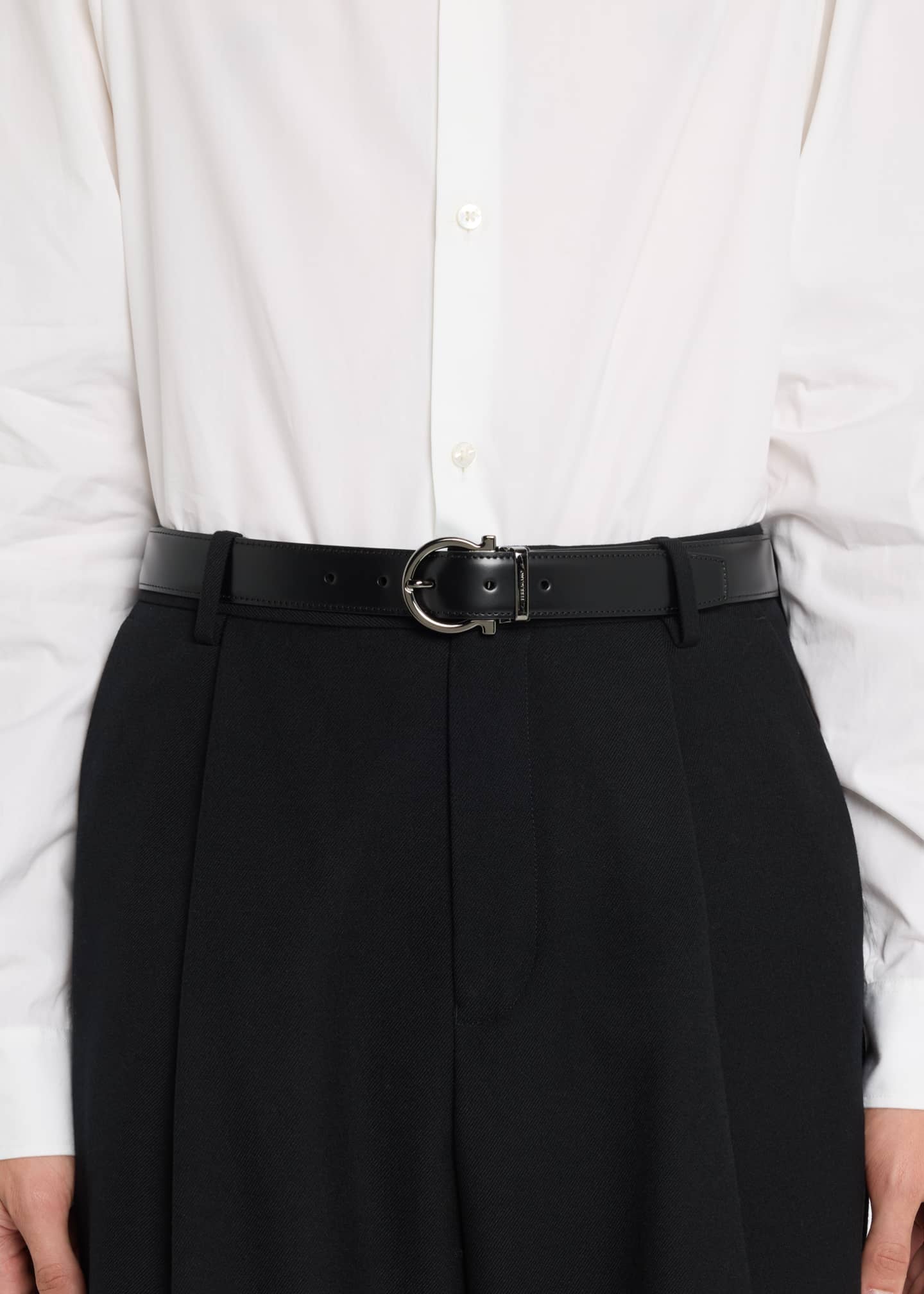 Ferragamo Men's Reversible Leather Gancio Belt Image 2 of 2