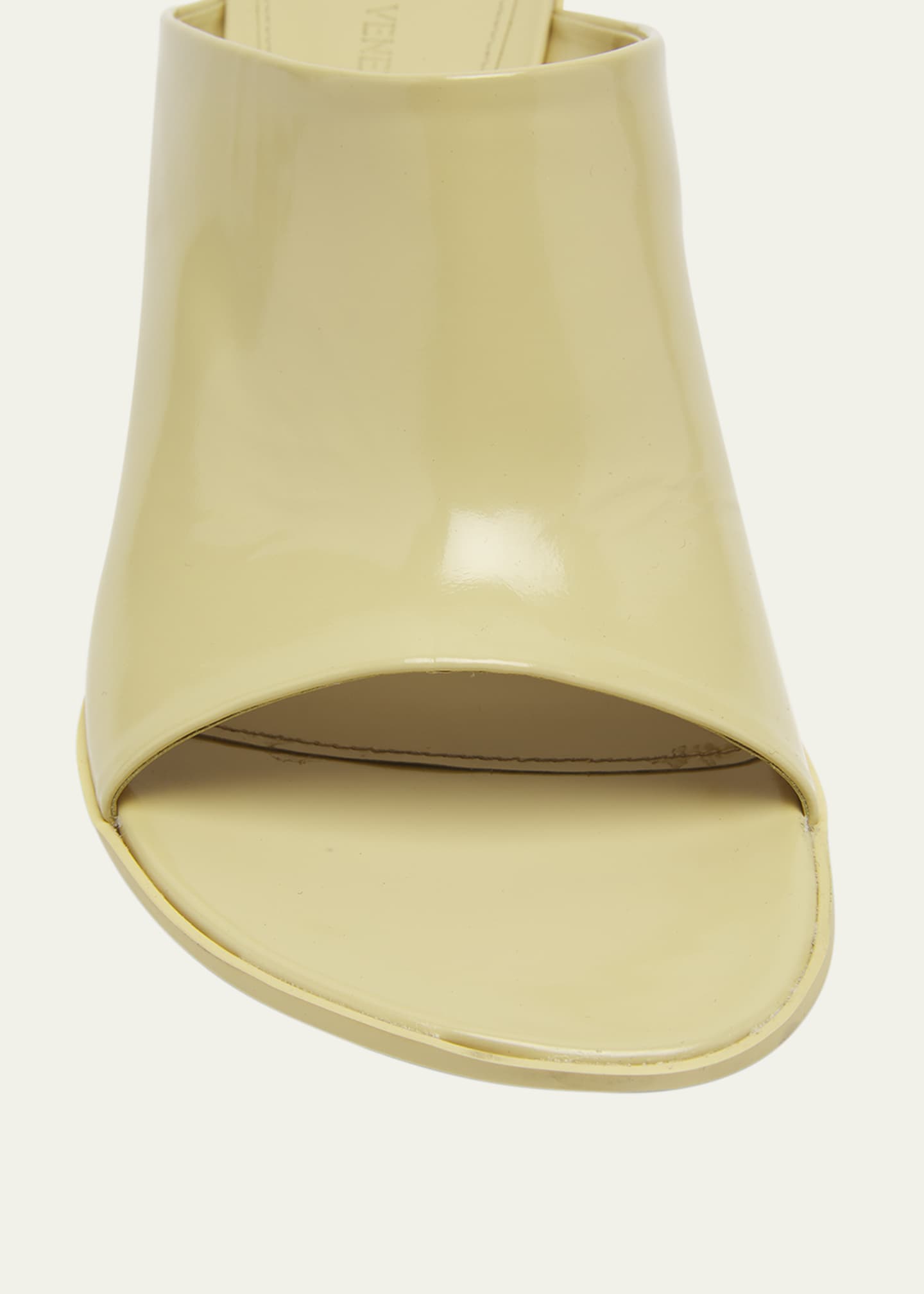 サンダル・ミュール Bottega Veneta Mule Atomic BOTTEGA VENETA Atomic patent-leather mules | NET-A-PORTER